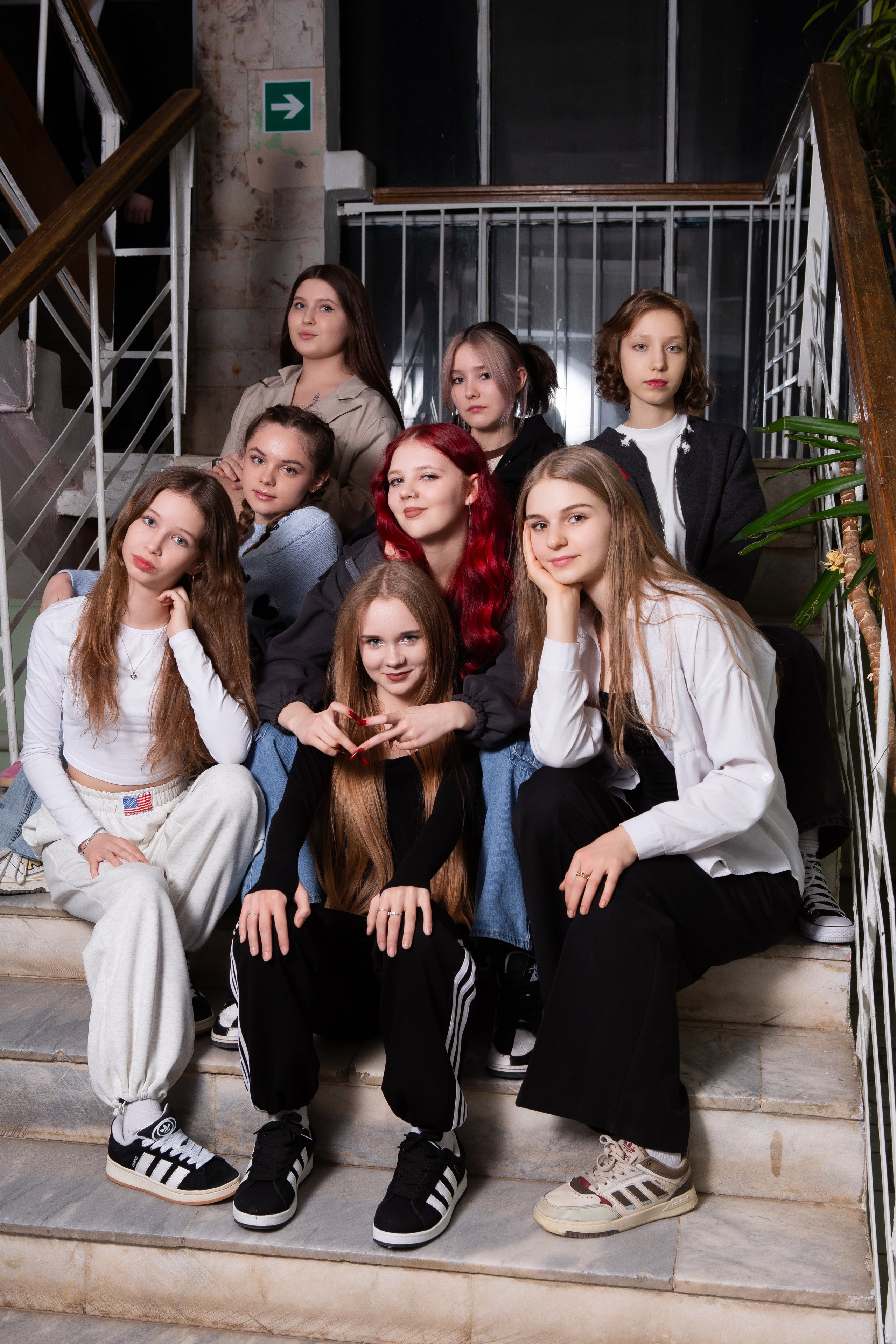 «ФОТОСЕССИЯ В КЛАССЕ» ГИМНАЗИЯ 9 КЛАСС. ТВОЙ АЛЬБОМ / ТВОИ ПРАВИЛА