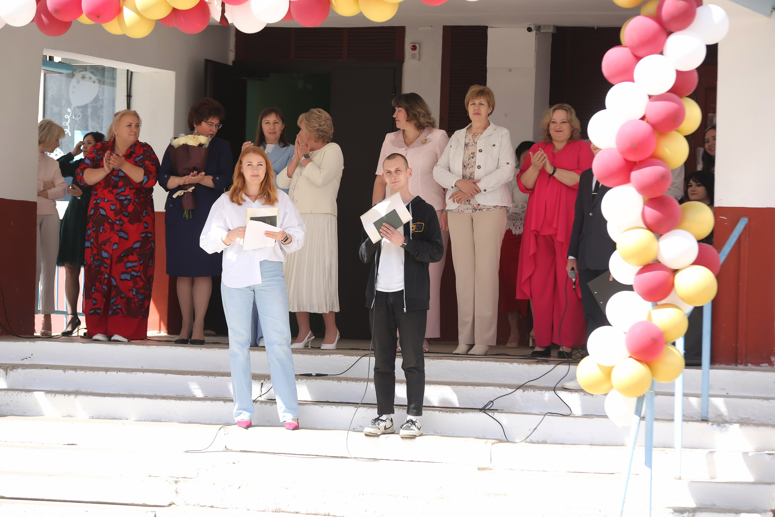 ЛИНЕЙКА «ПОСЛЕДНИЙ ЗВОНОК» 9 ШКОЛА 2024 г МЦЕНСК. ТВОЙ АЛЬБОМ / ТВОИ ПРАВИЛА