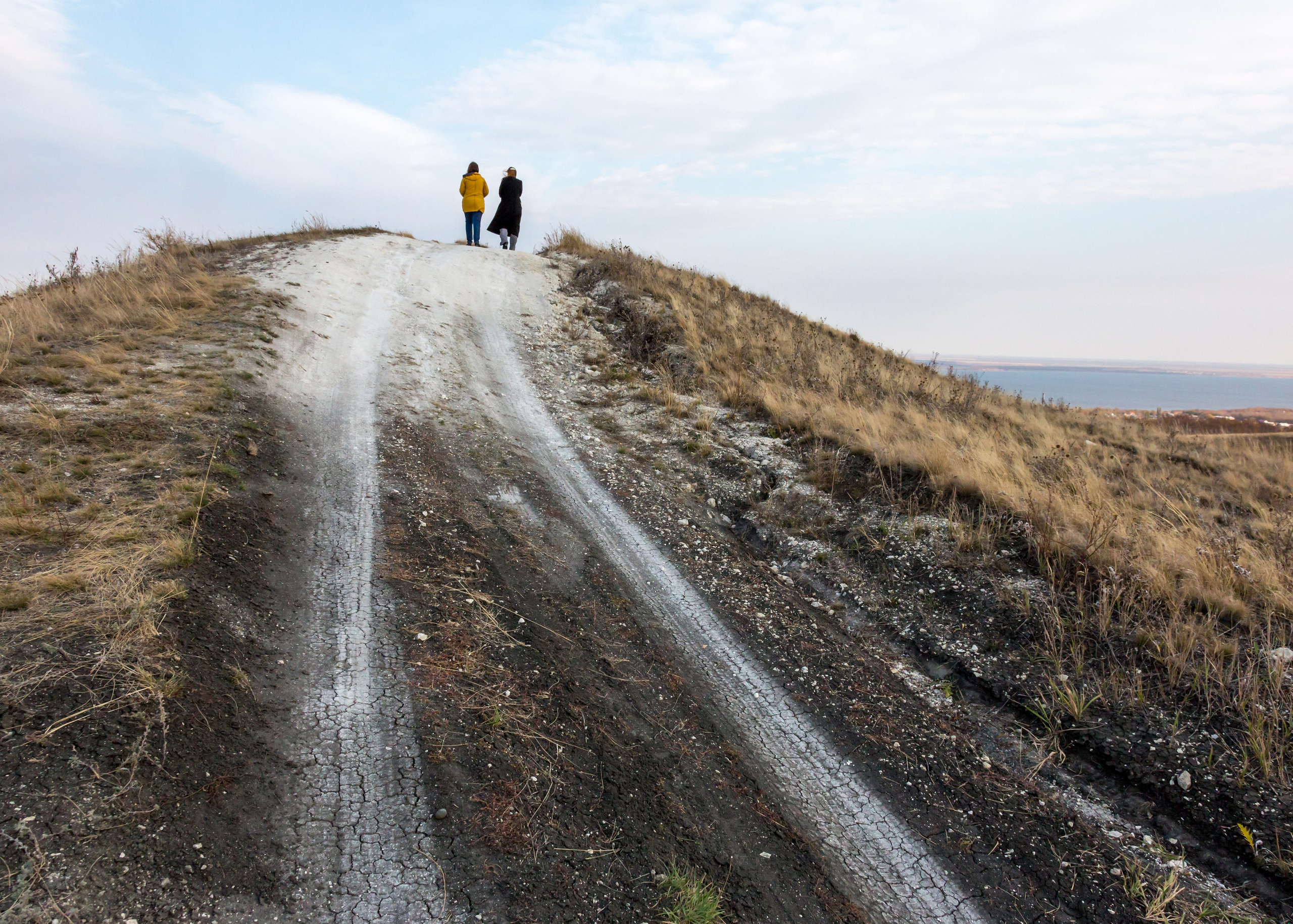 ХВАЛЫНСК: ГОРОД НА ДНЕ МОРЯ. Контакты