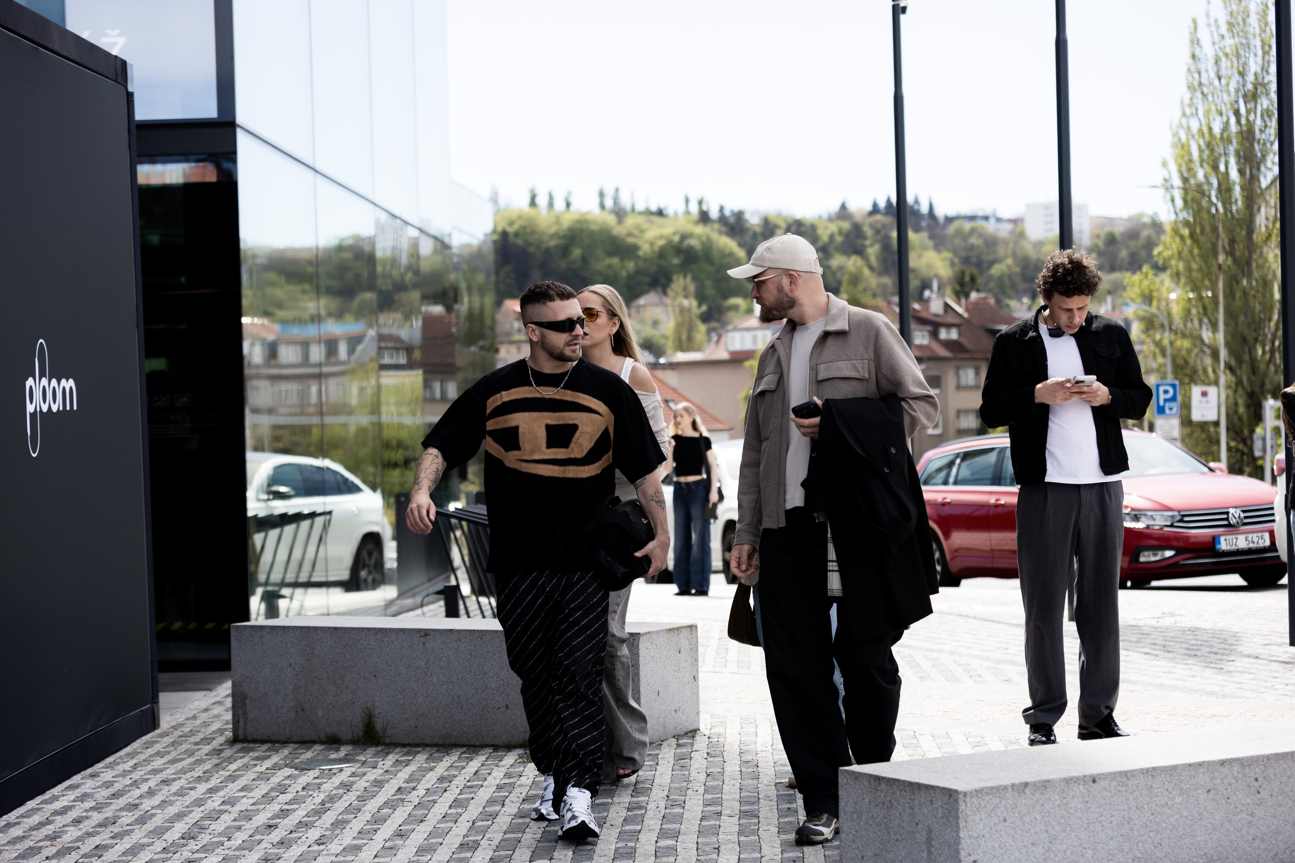 Mercedes-Benz Prague Fashion Week 2026 | Street-style. Photographer in Prague Alexander Pivovarov