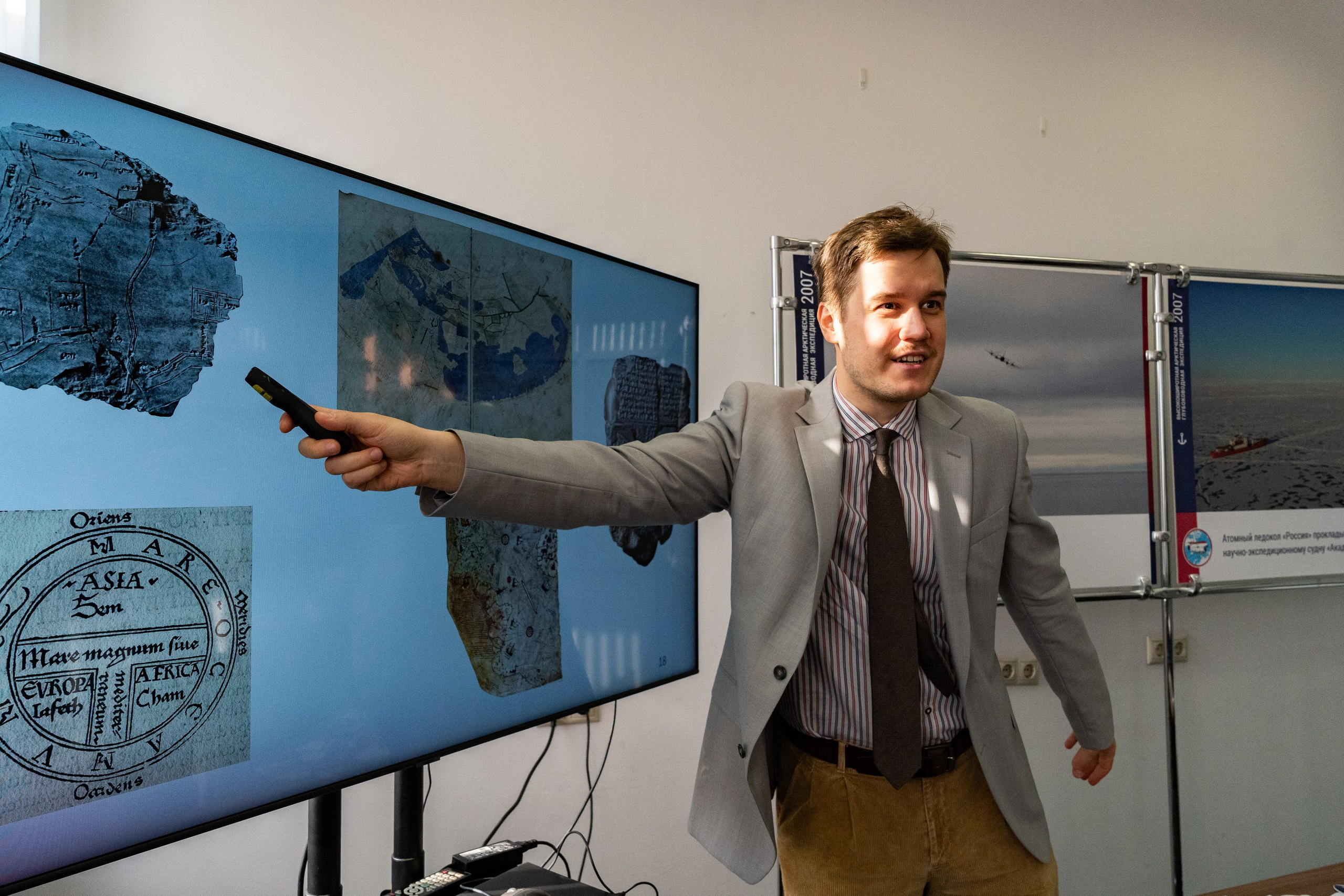 Просветительский проект Ассоциации Полярников «Встреча поколений». Фотограф Владимир Бакарюк