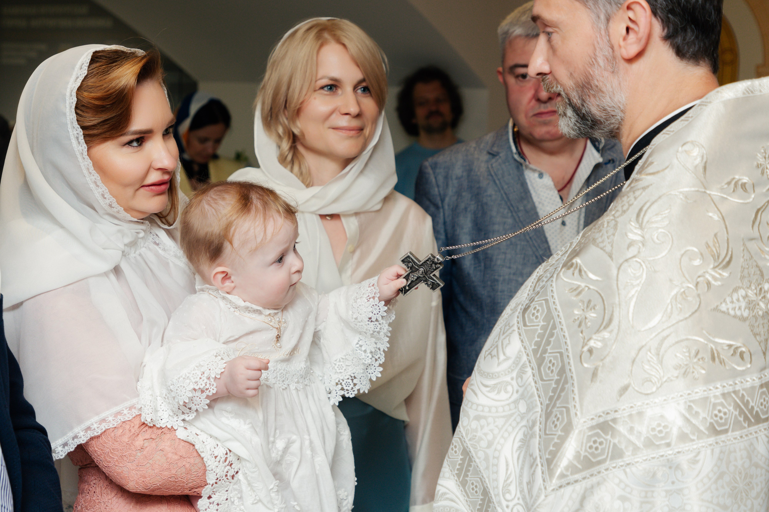 Церковь чудотворной иконы Божией Матери Всех Скорбящих Радость с грошиками. Фотограф на крещение в Санкт Петербурге