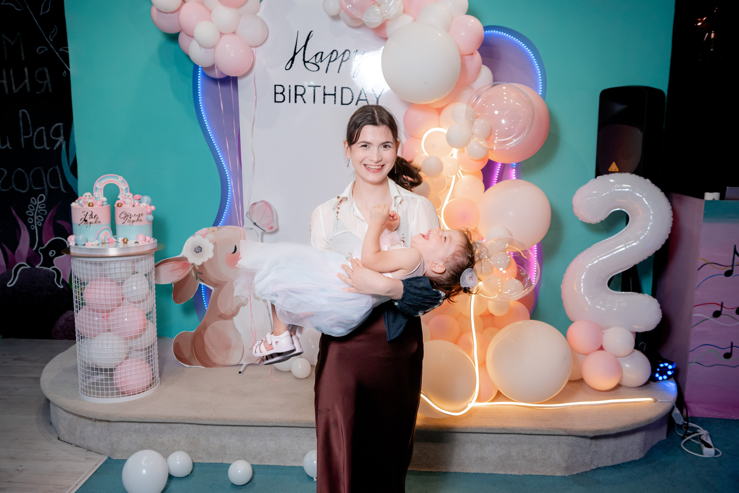 ДР Рая и Стелла в детская комната Сказочный Отель. Фотограф в Волгограде и Волжском Александр Горбань