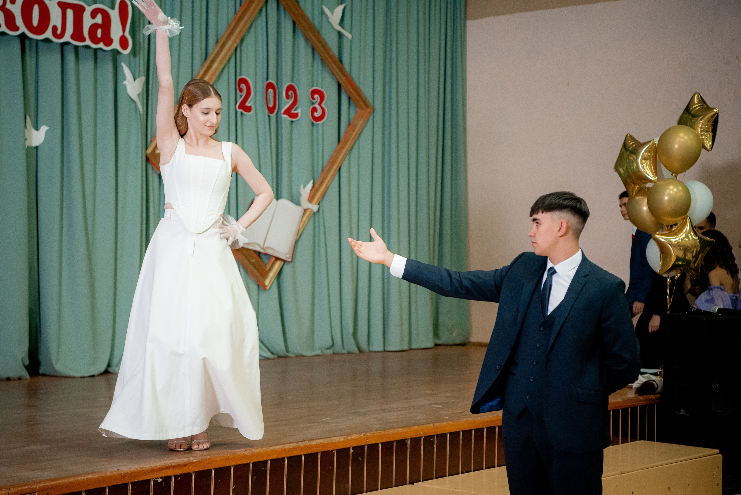 140 Школа. Вручение и Банкет. Сити Холл. Фотограф в Волгограде и Волжском Александр Горбань