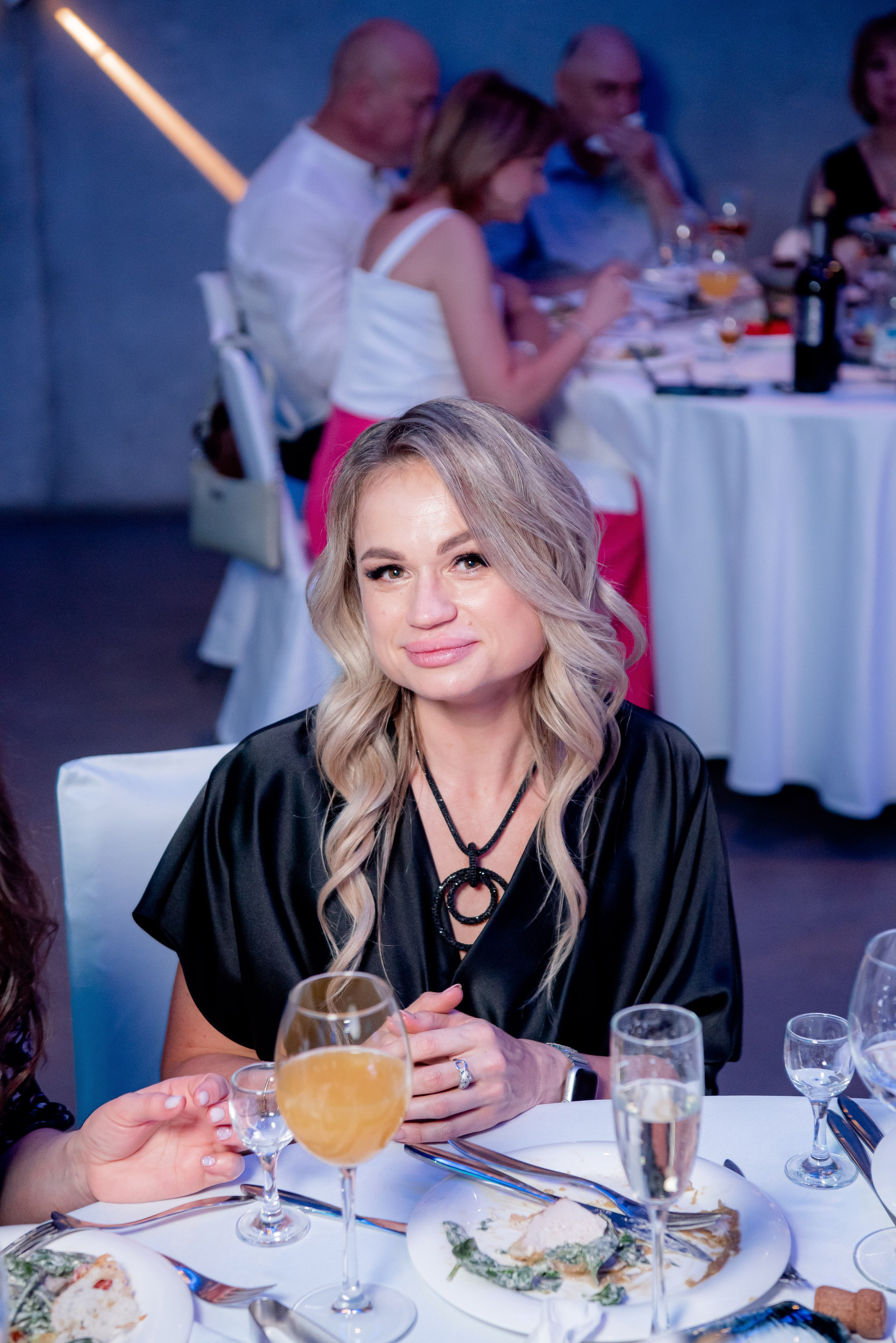 140 Школа. Вручение и Банкет. Сити Холл. Фотограф в Волгограде и Волжском Александр Горбань