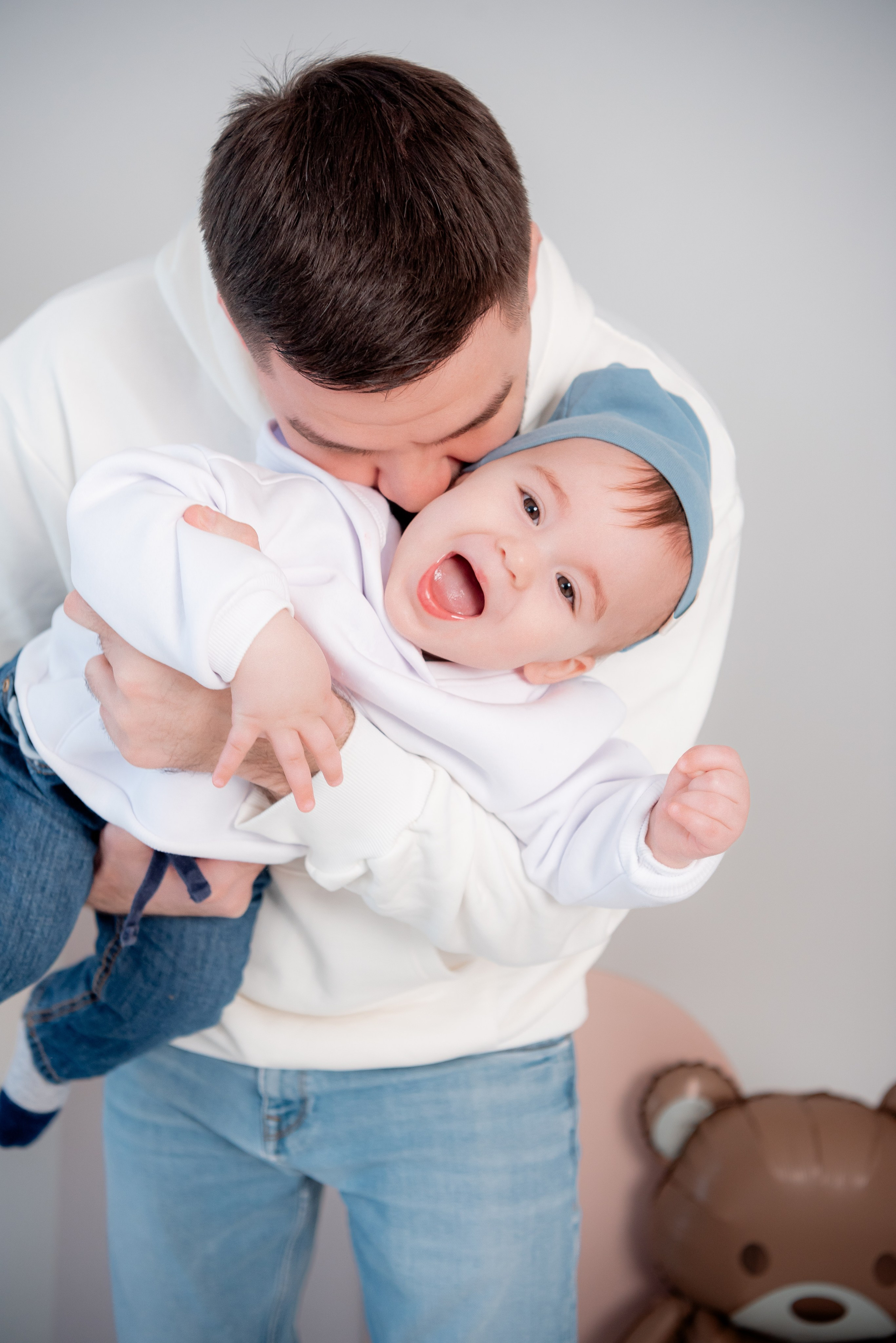 Семья в студии Скандибек. Фотограф в Волгограде и Волжском Александр Горбань