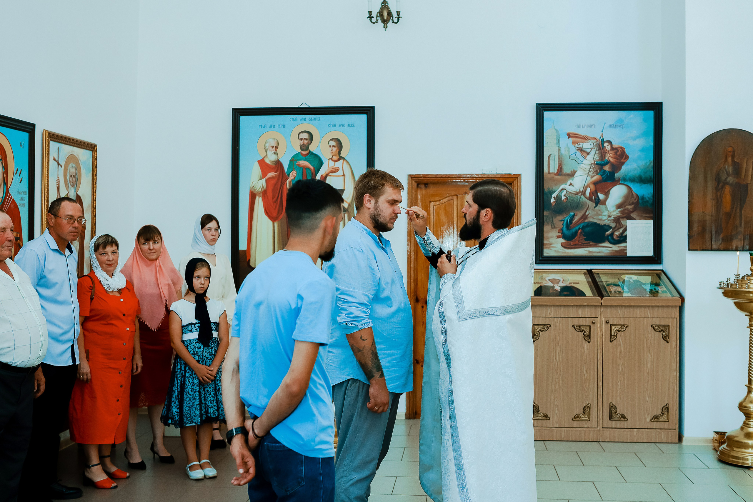 Таинство Крещения Отца и Дочери. Свадебный фотограф Евгения Фролова г. Каменск-Шахтинский, Донецк, Ростов