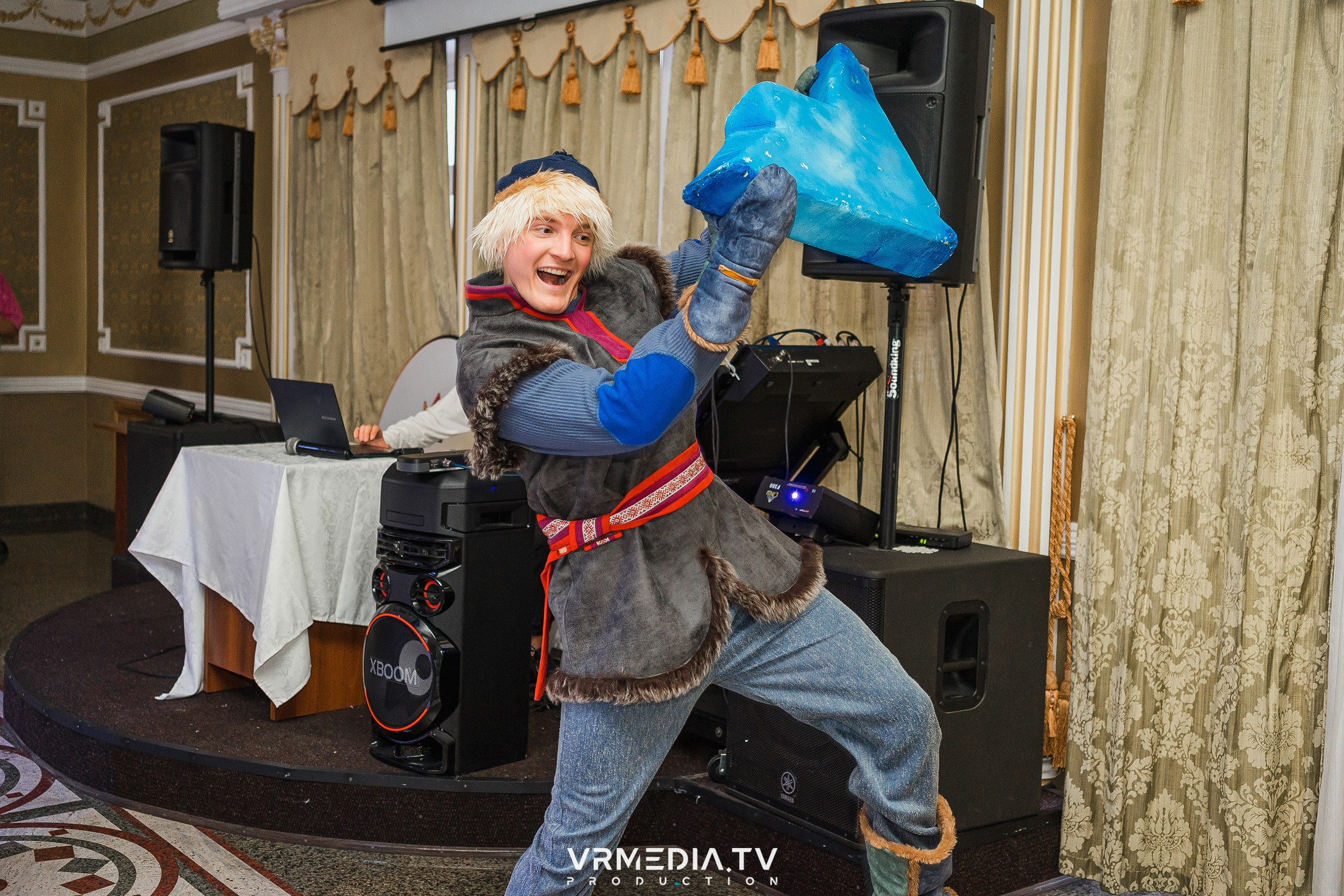 ХОЛОДНОЕ СЕРДЦЕ в ресторане «Империя»