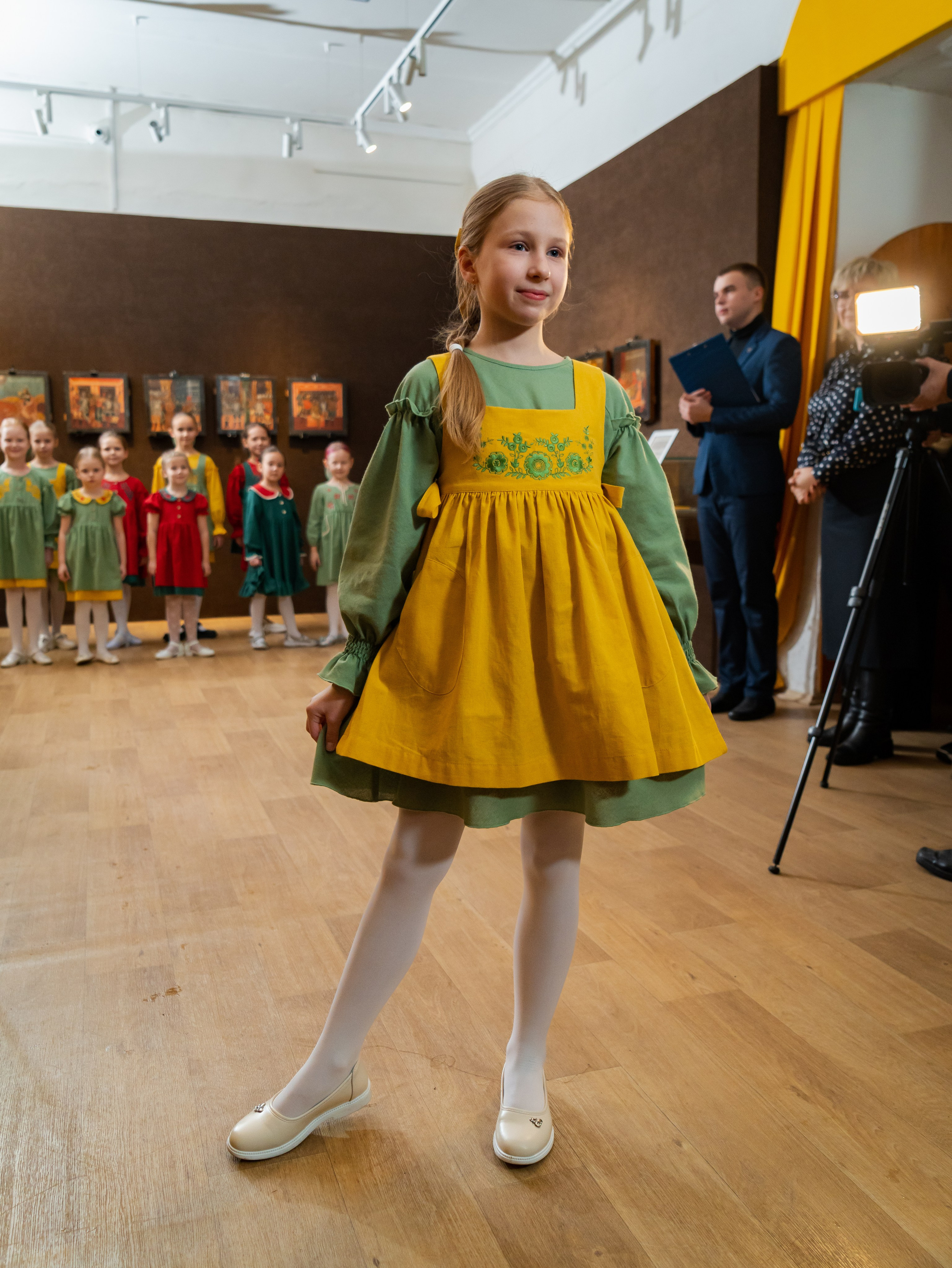 Показ одежды в рамках выставки «105. Лучшее». Фотограф Москва