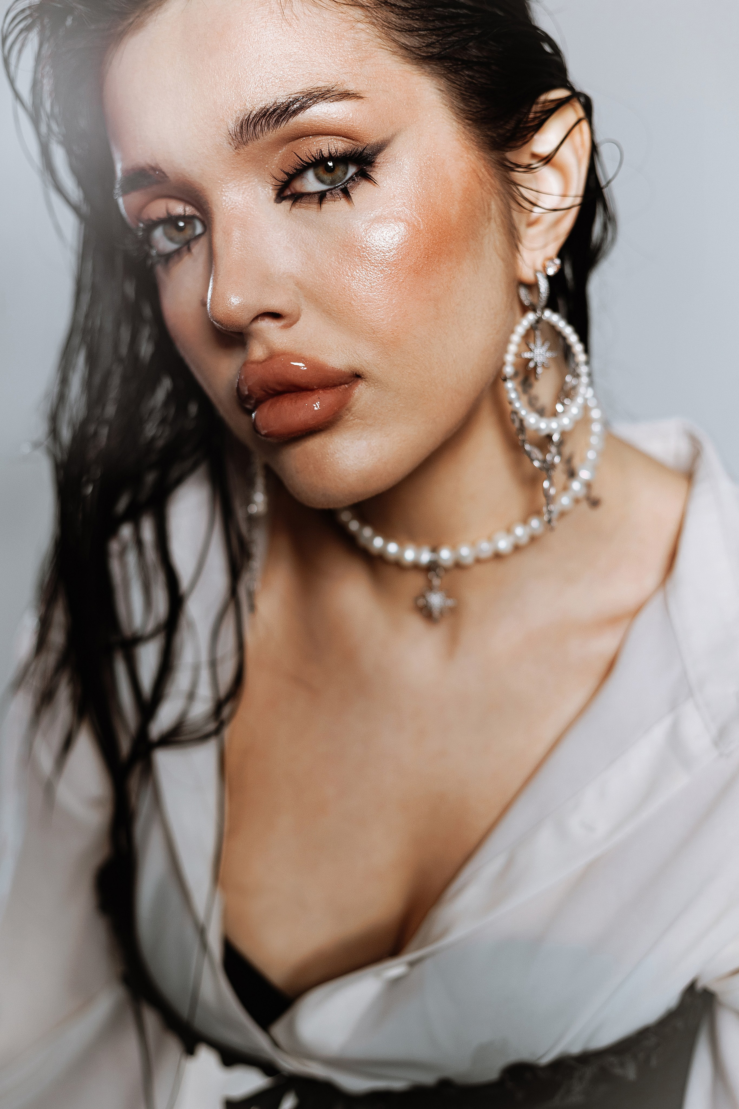 фотосессия в бассейне в фотостудии, сборный бассейн в фотостудии, студийный свет, творческая фотосессия, женский портрет