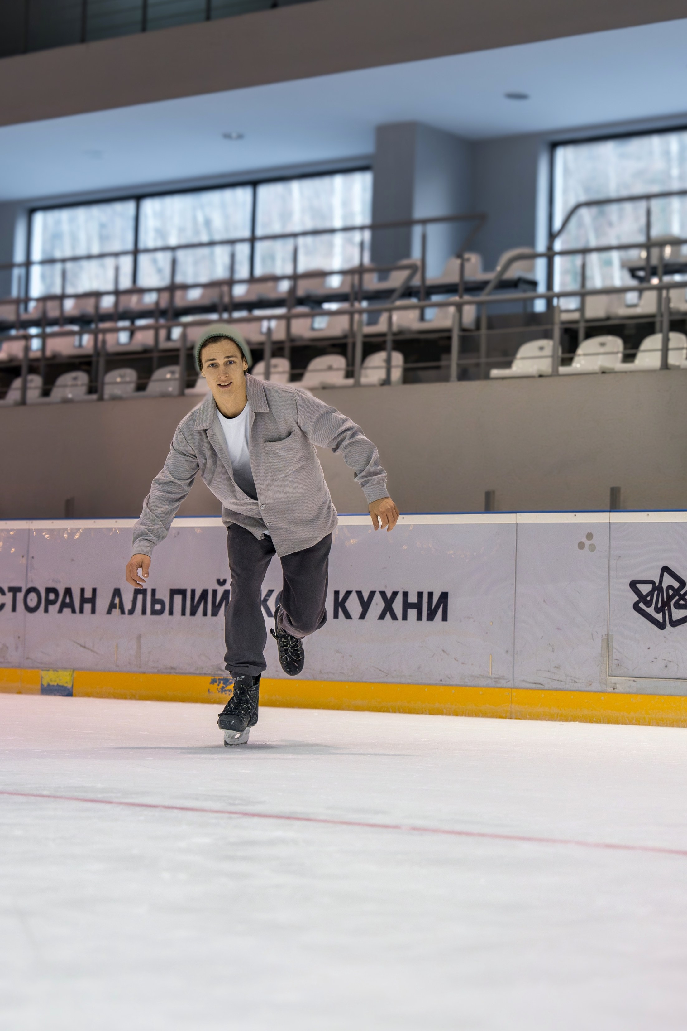 Контент съемка на катке для курорта Роза Хутор. Репортажный фотограф в Красной Поляне и Сочи Павлюченко Екатерина