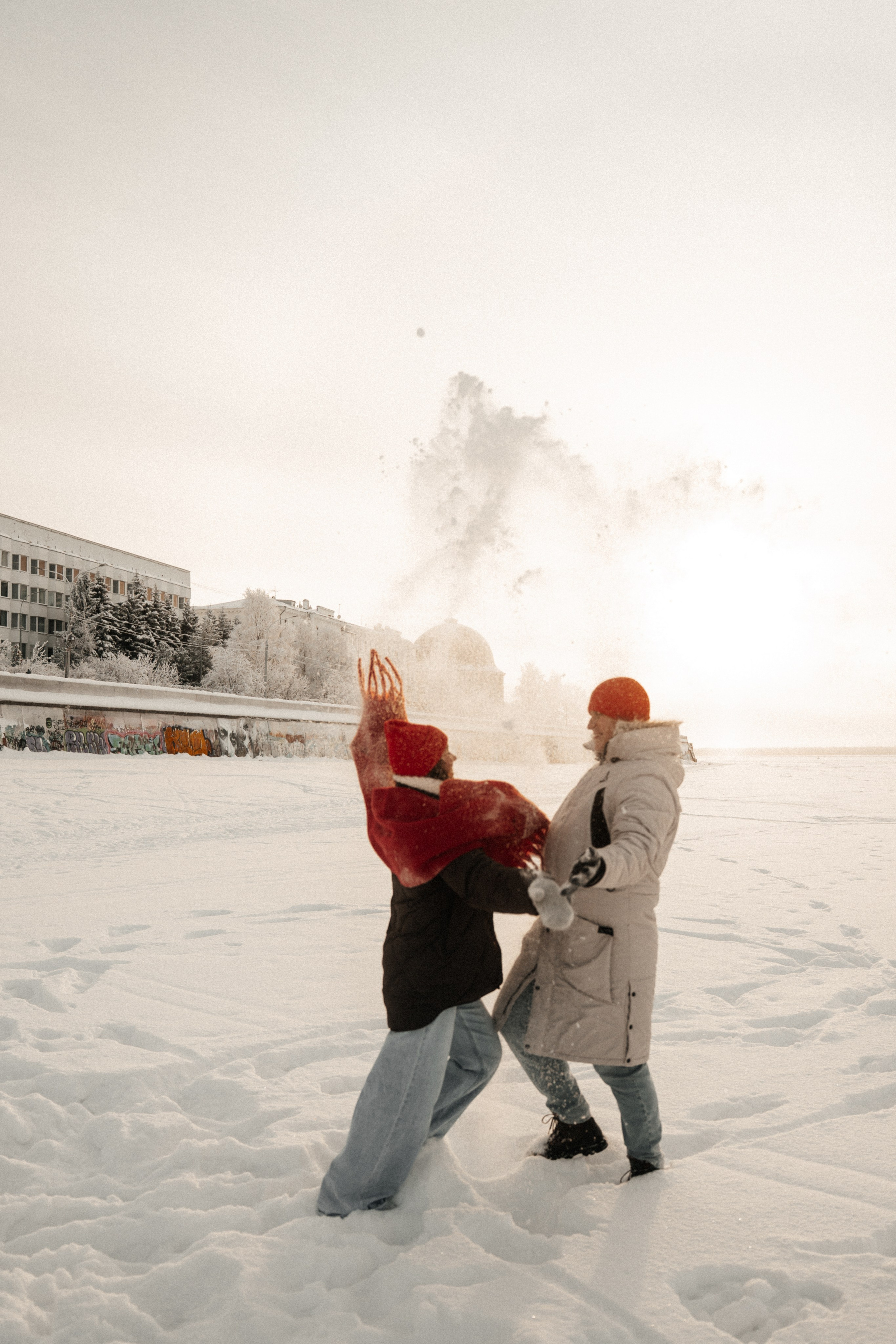 [our pulses aligned…]. Фотограф в Архангельске