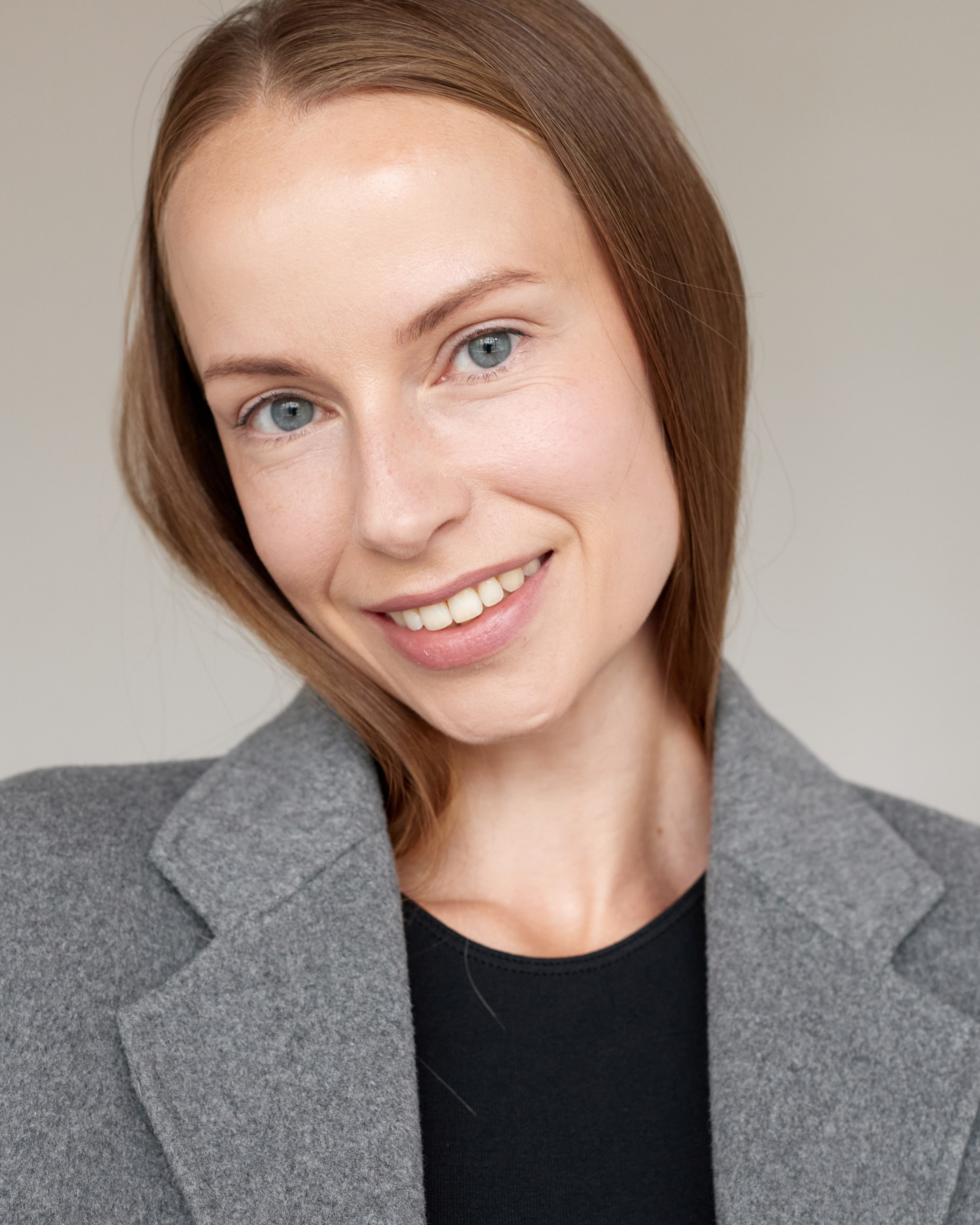 Snapshots (polaroids) — pret-a-porter Model Agency. Юрина Полина, фотограф из Екатеринбурга