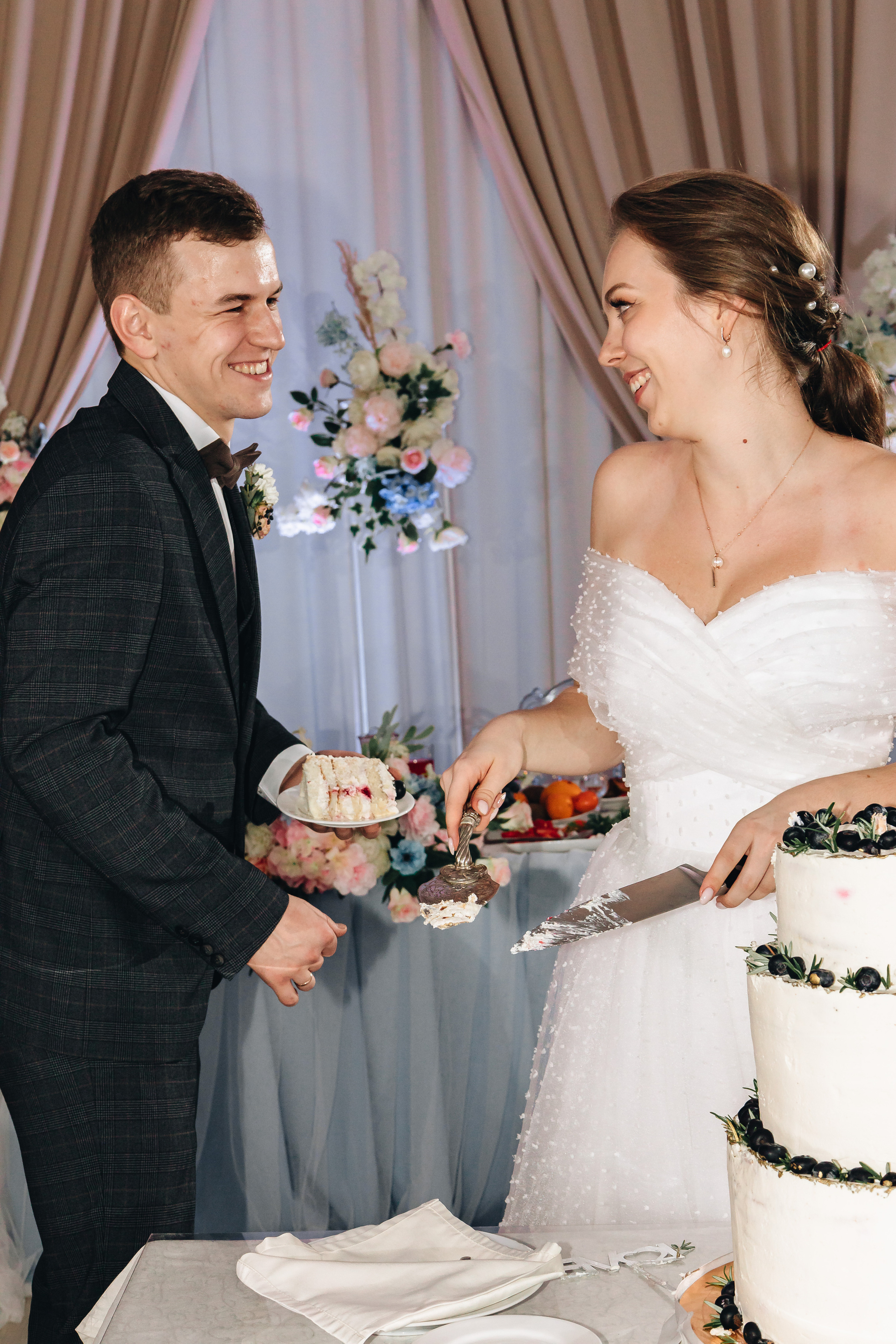 Макар и Александра. Свадебный фотограф и видеограф — Сергей и Дарья