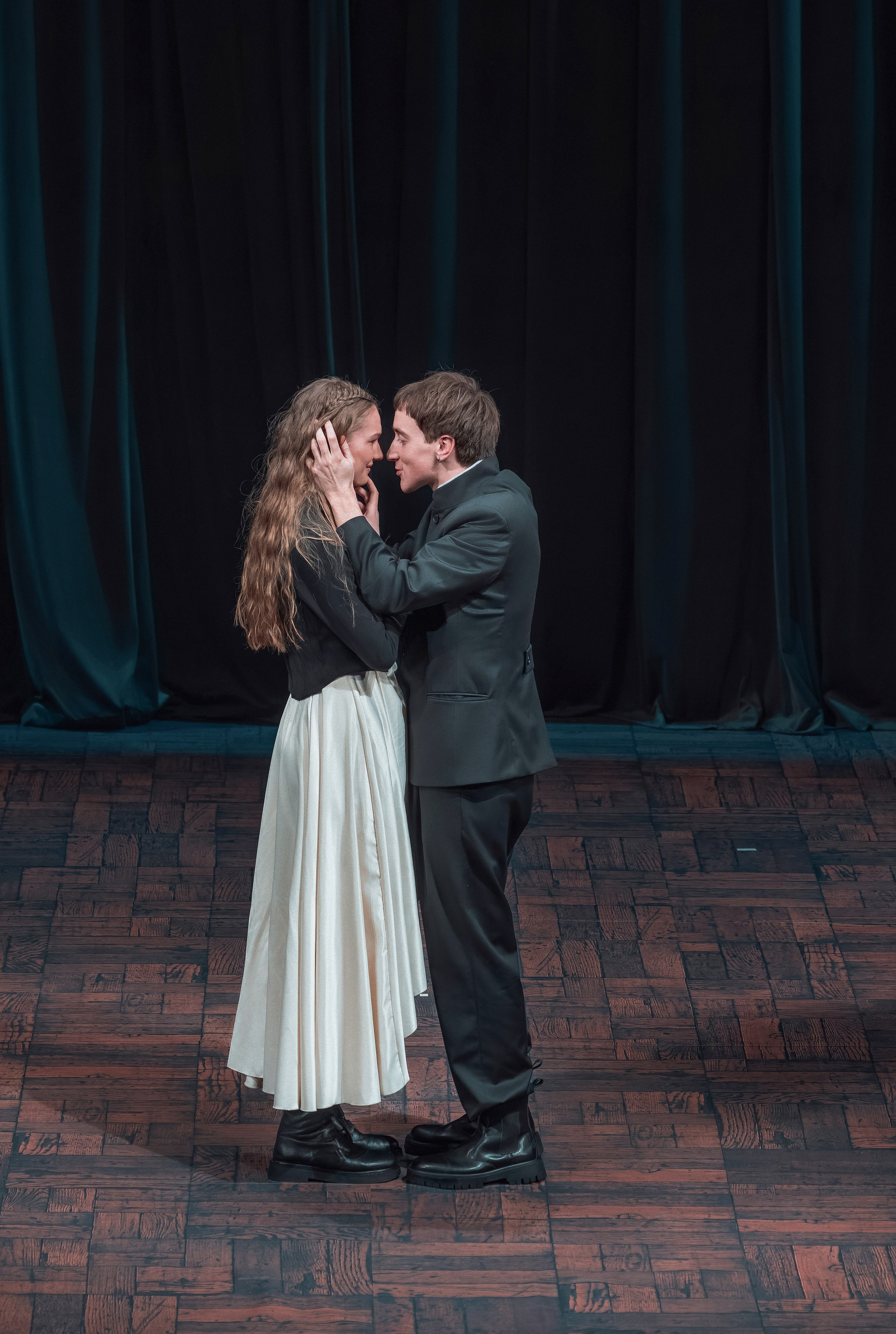 Театр на Таганке: Гамлет. Сайт фотографа Сергея Абрамова