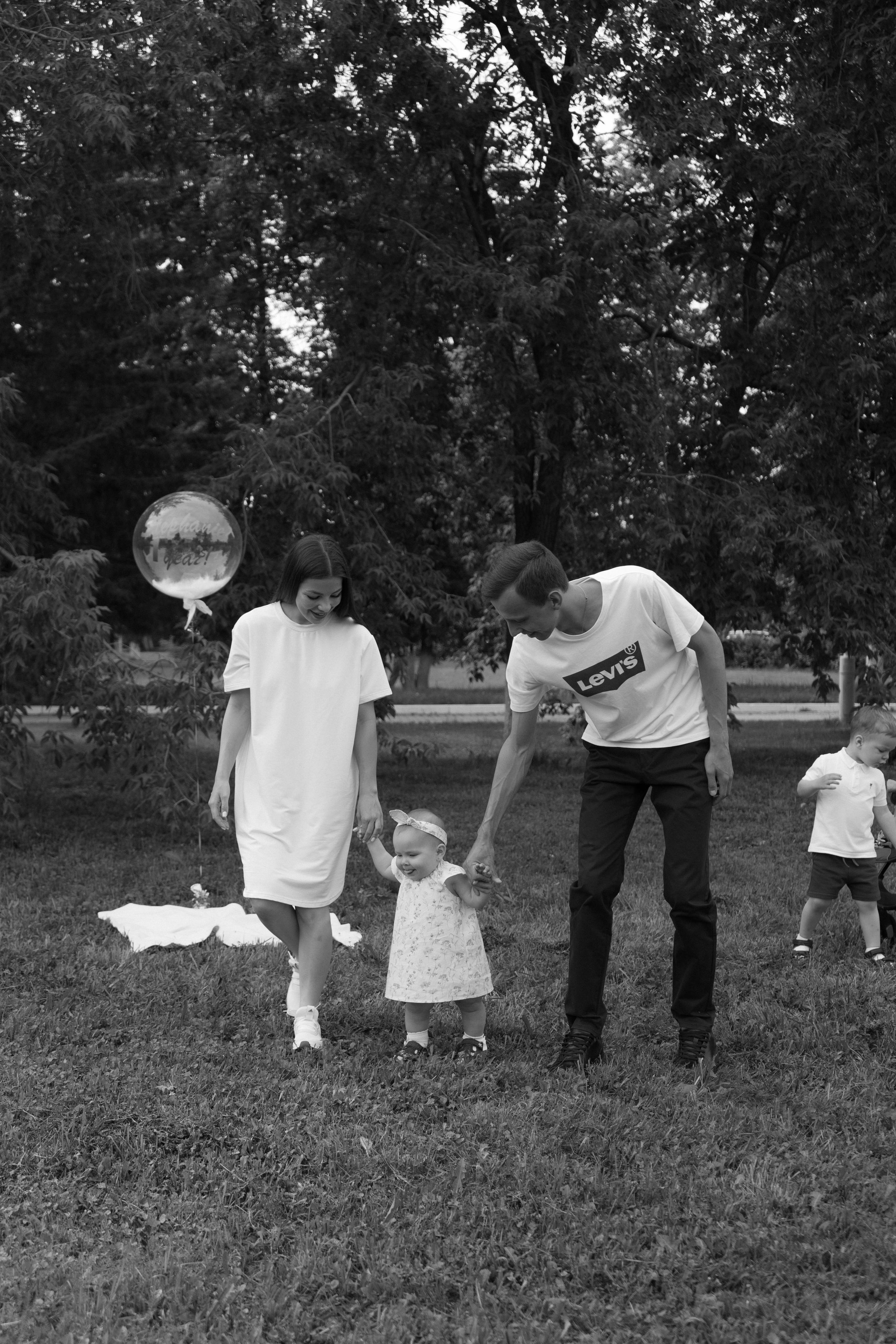 В парке. Свадебный фотограф Анастасия Хабарова в Новоуральске и Екатеринбурге