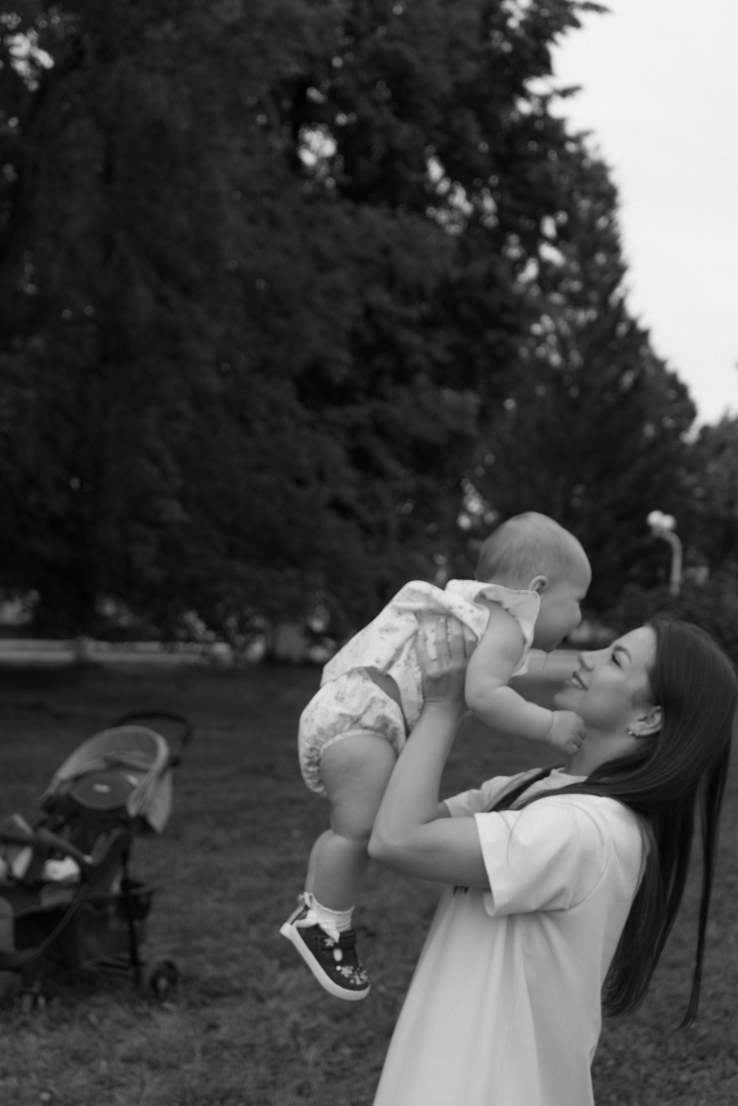 В парке. Свадебный фотограф Анастасия Хабарова в Новоуральске и Екатеринбурге