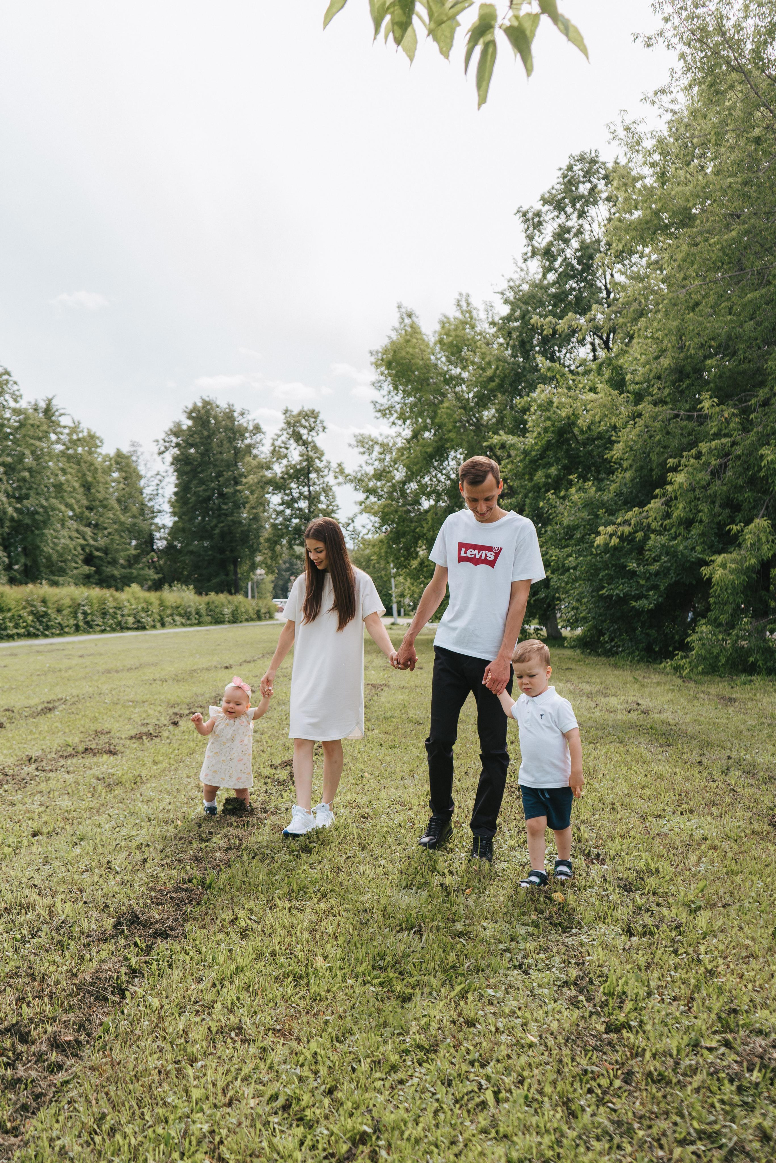 В парке. Свадебный фотограф Анастасия Хабарова в Новоуральске и Екатеринбурге