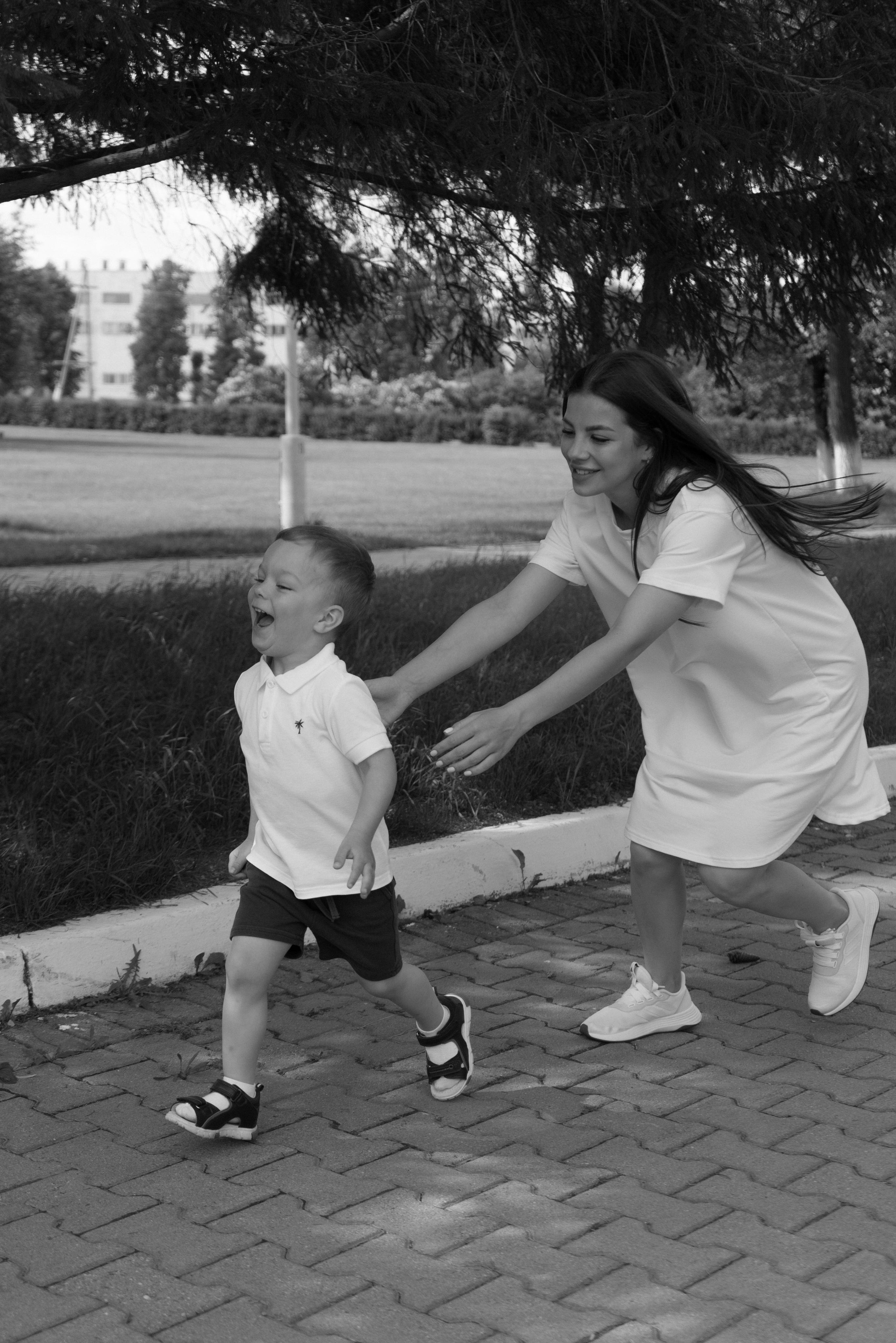 В парке. Свадебный фотограф Анастасия Хабарова в Новоуральске и Екатеринбурге