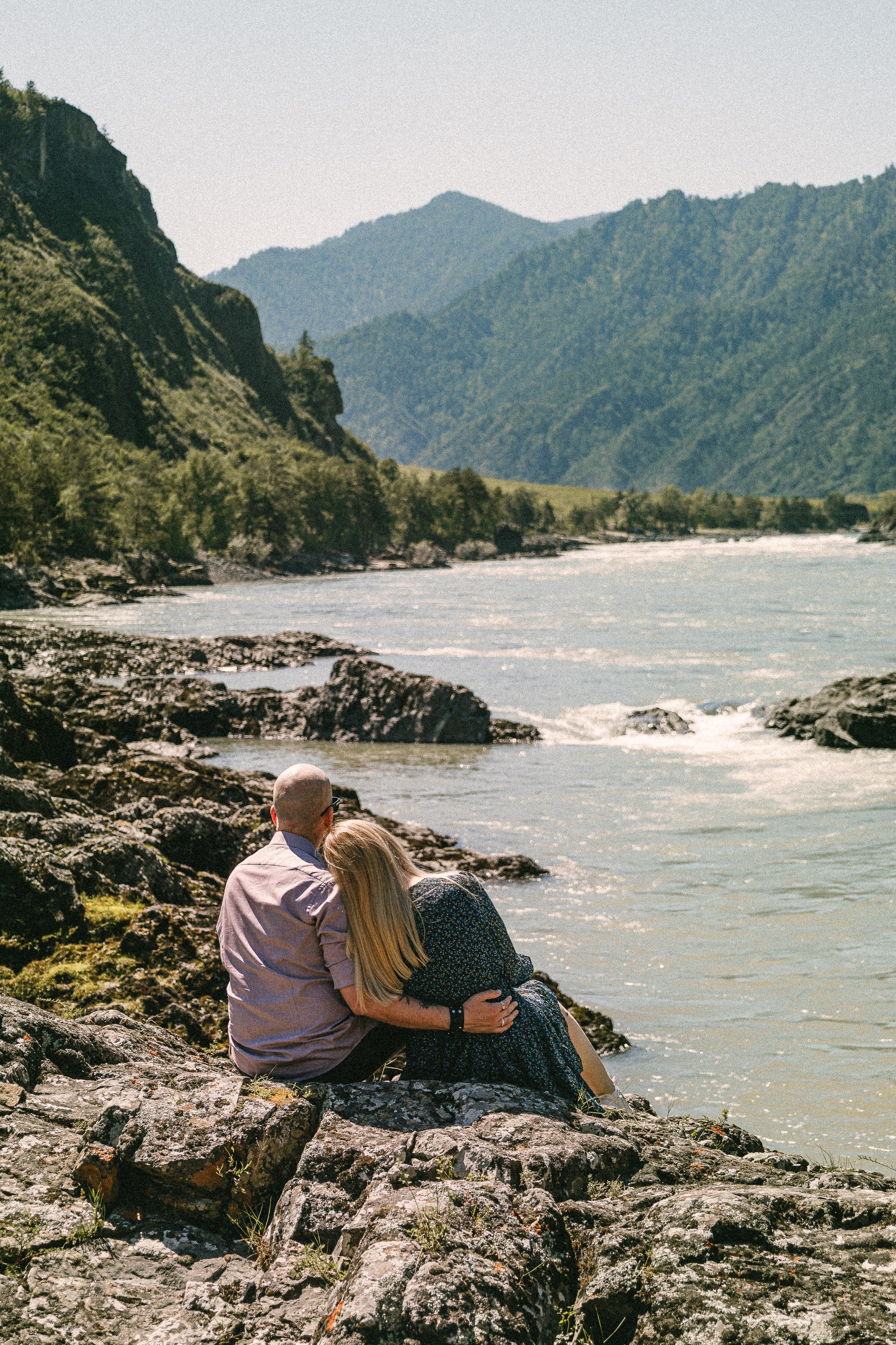 Дмитрий и Ксения. Фотосъемка свадеб и семейных фотосессий в Республике Алтай