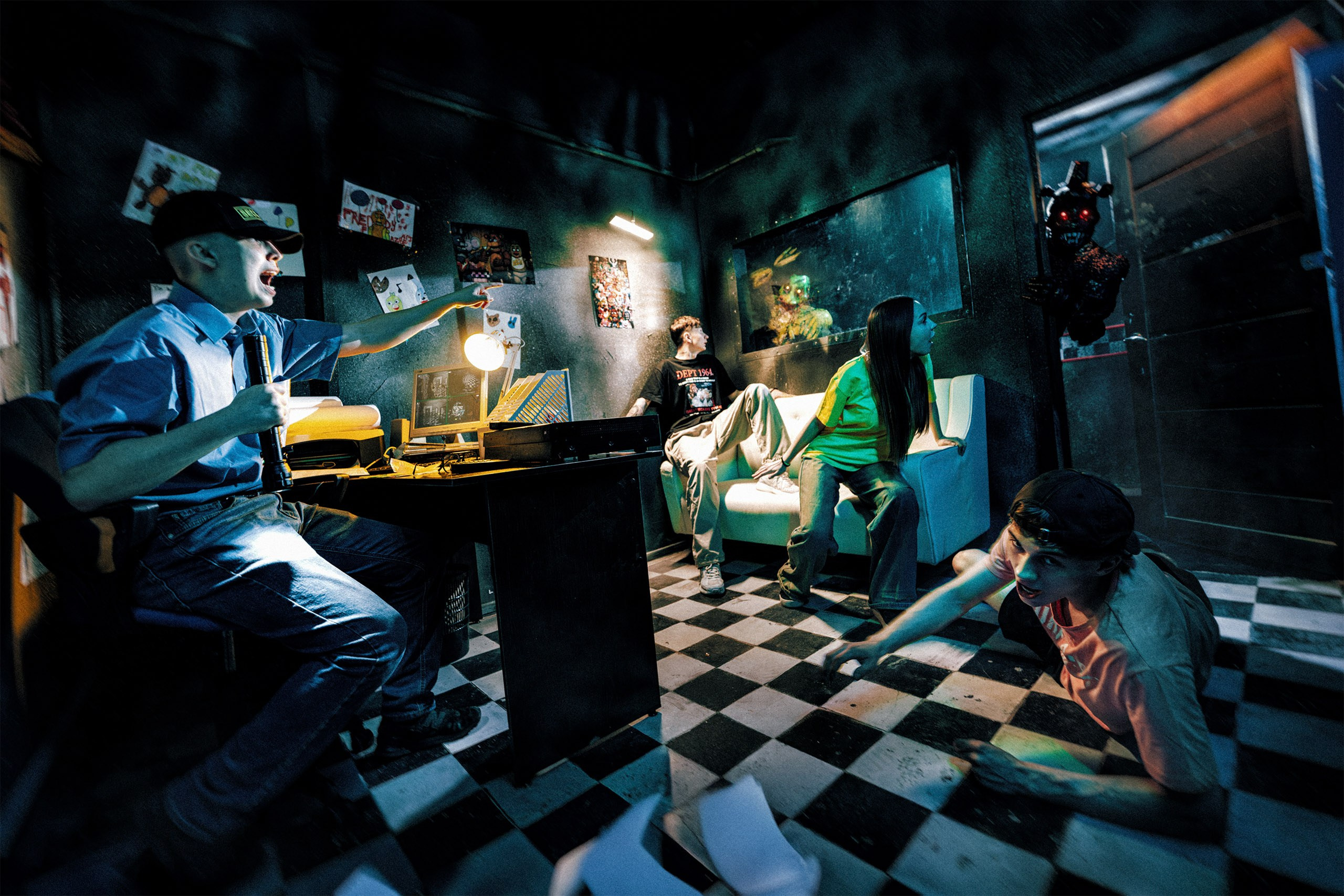 Фотосъёмка для хоррор и экшен квеста. Рекламный фотограф в Москве Алексей Тверяков