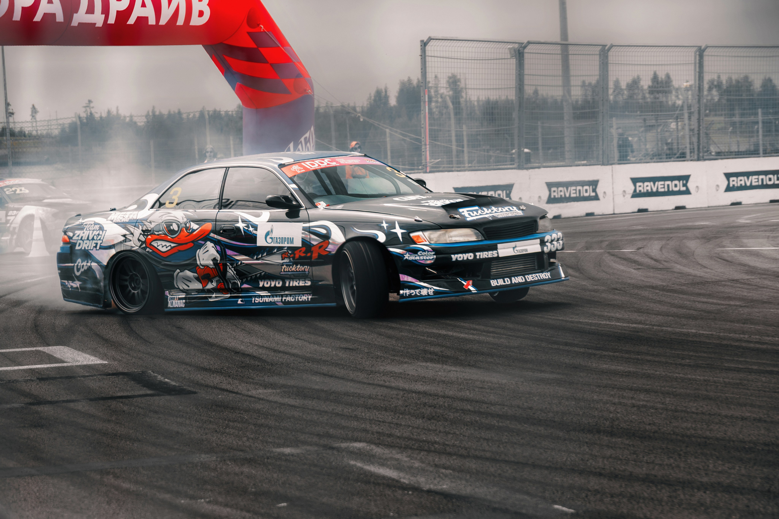 IDDC Этап 2: Бетонный Колизей и блогеры в деле