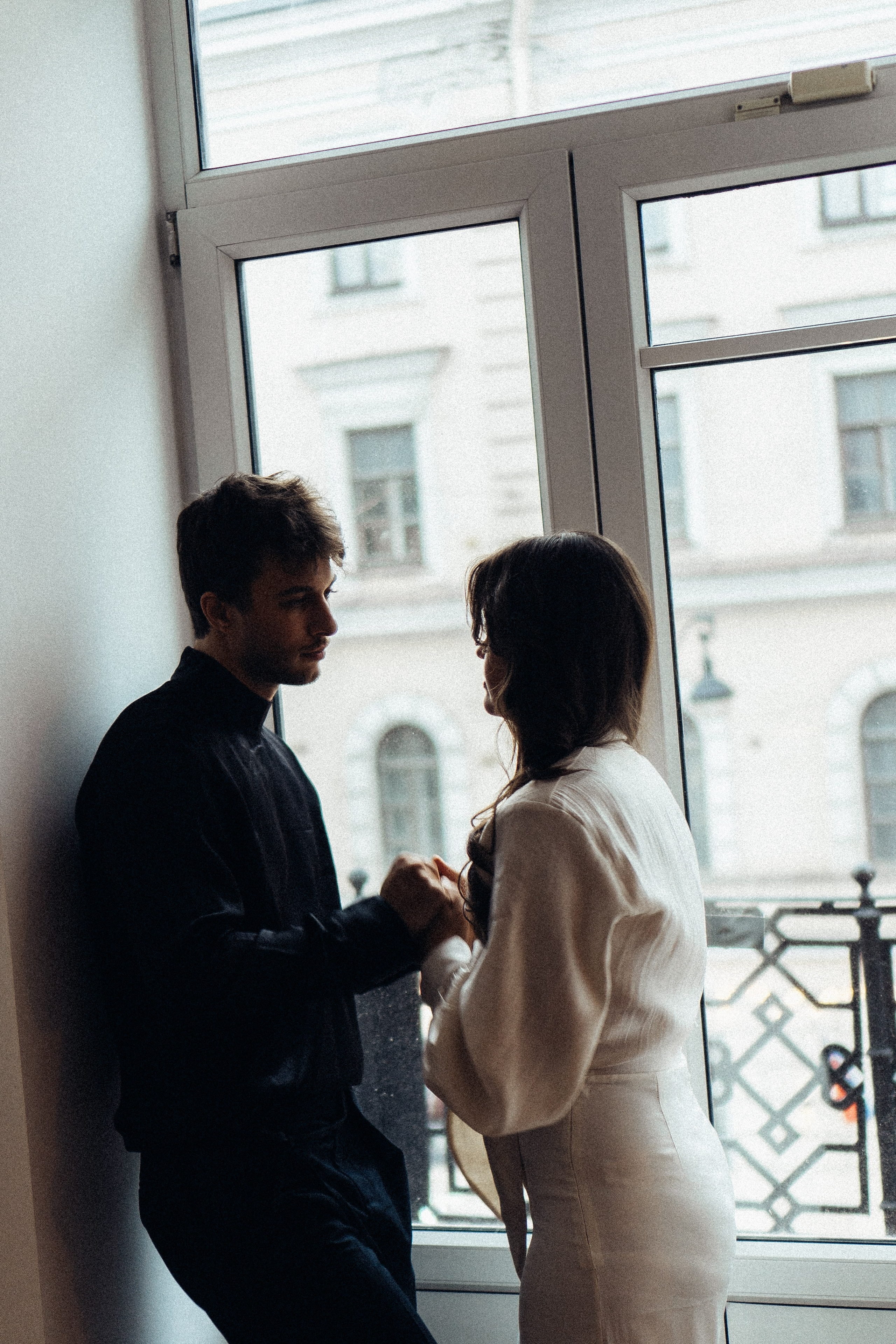 УТРО ЖЕНИХА И НЕВЕСТЫ В ПИТЕРСКОЙ КВАРТИРЕ И СЬЕМКА С СВАДЕБНЫХ ОБРАЗАХ. Профессиональный фотограф, Санкт-Петербург — Виктория Богомолова