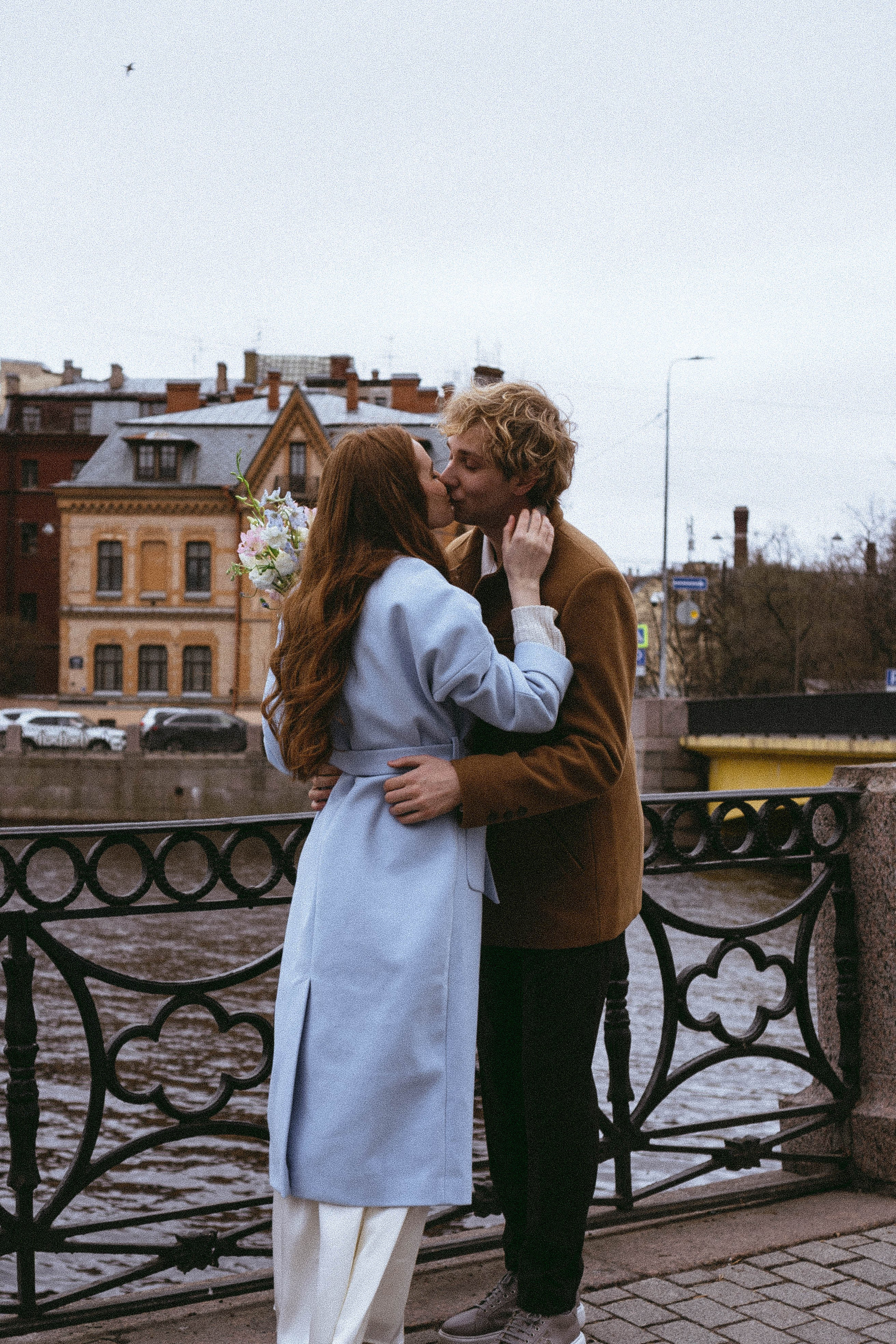СВАДЕБНАЯ ПРОГУЛКА ПО ПЕТРОГРАДКЕ ВЕСНОЙ (ФОТОСЕССИИЯ ПАРЫ СВАДЕБНАЯ). Профессиональный фотограф, Санкт-Петербург — Виктория Богомолова