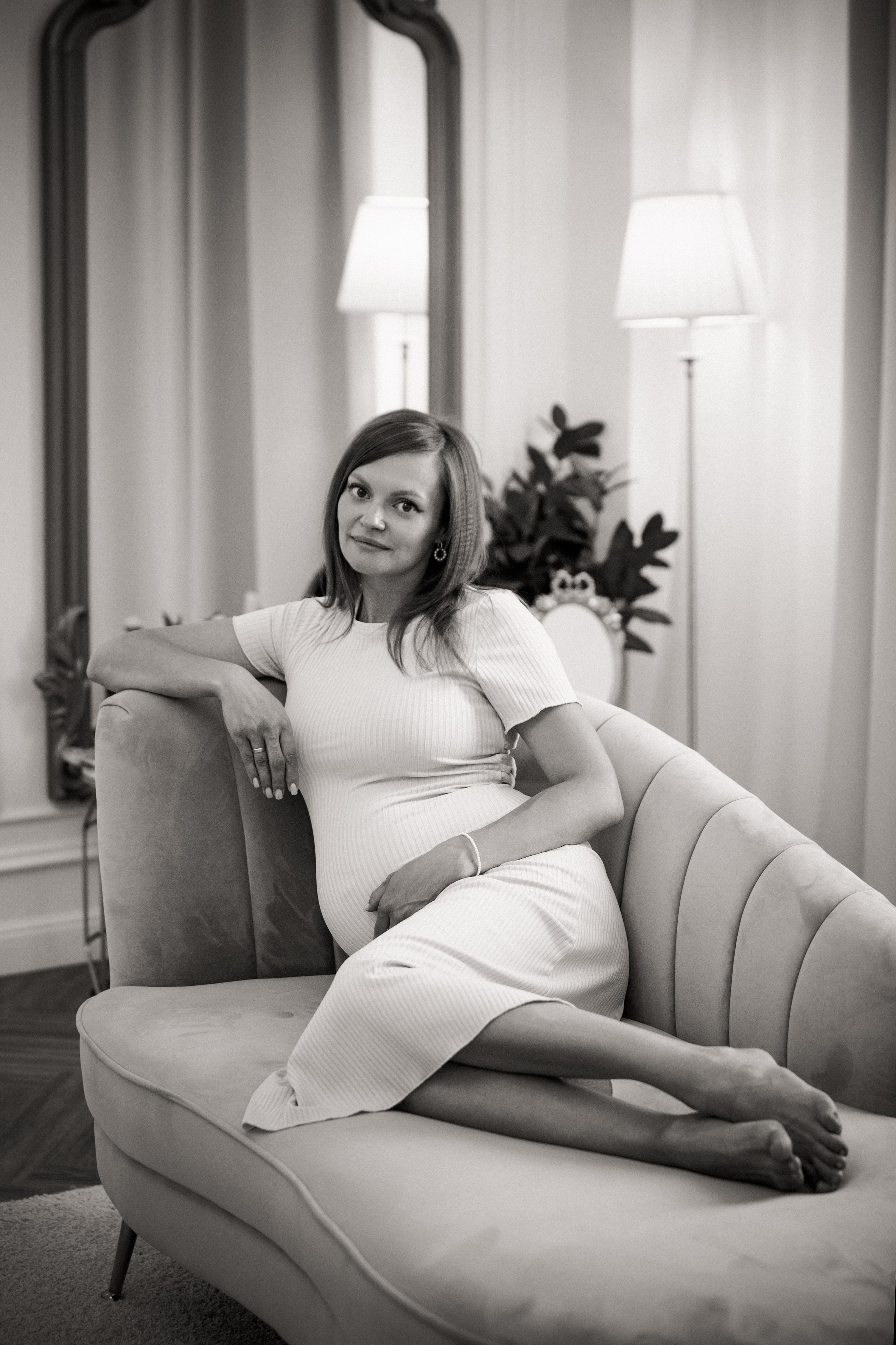 Фотосессия беременности в студии. X-Place студия в Москве. Свадебный и семейный фотограф в Москве и Подмосковье Лариса Козлова