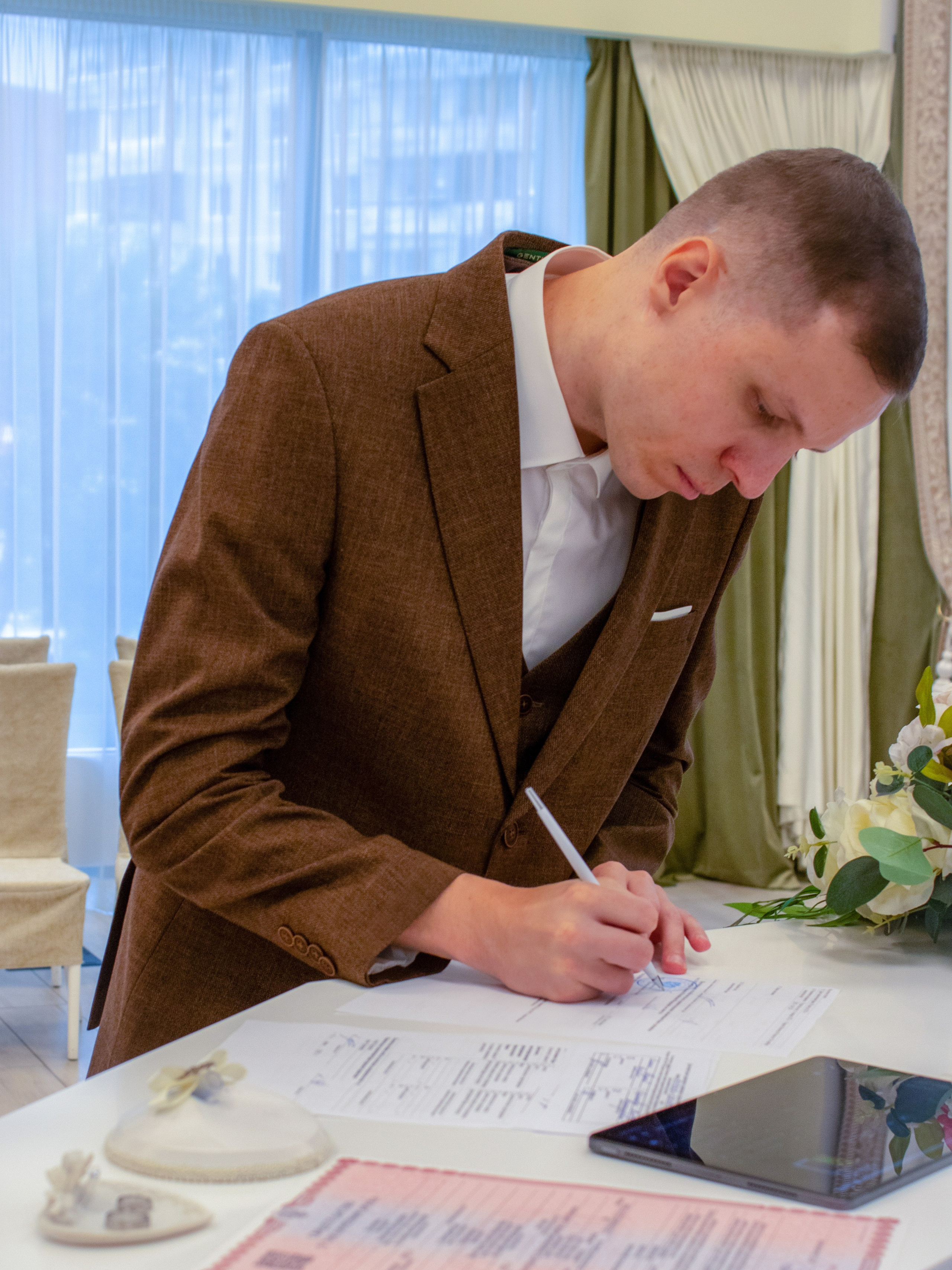 Регистрация Алексея и Виктории. Семейный и детский фотограф в Екатеринбурге