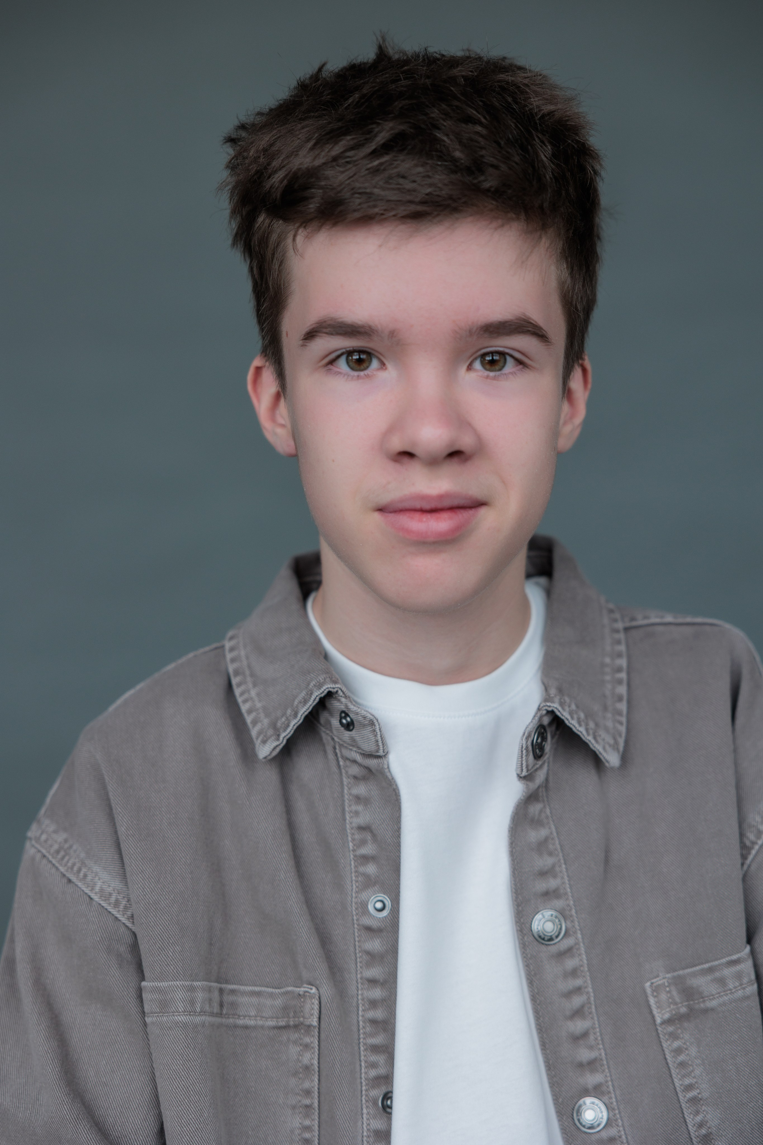 ВАСЯ. Я фотограф из Москвы к Вашим услугам