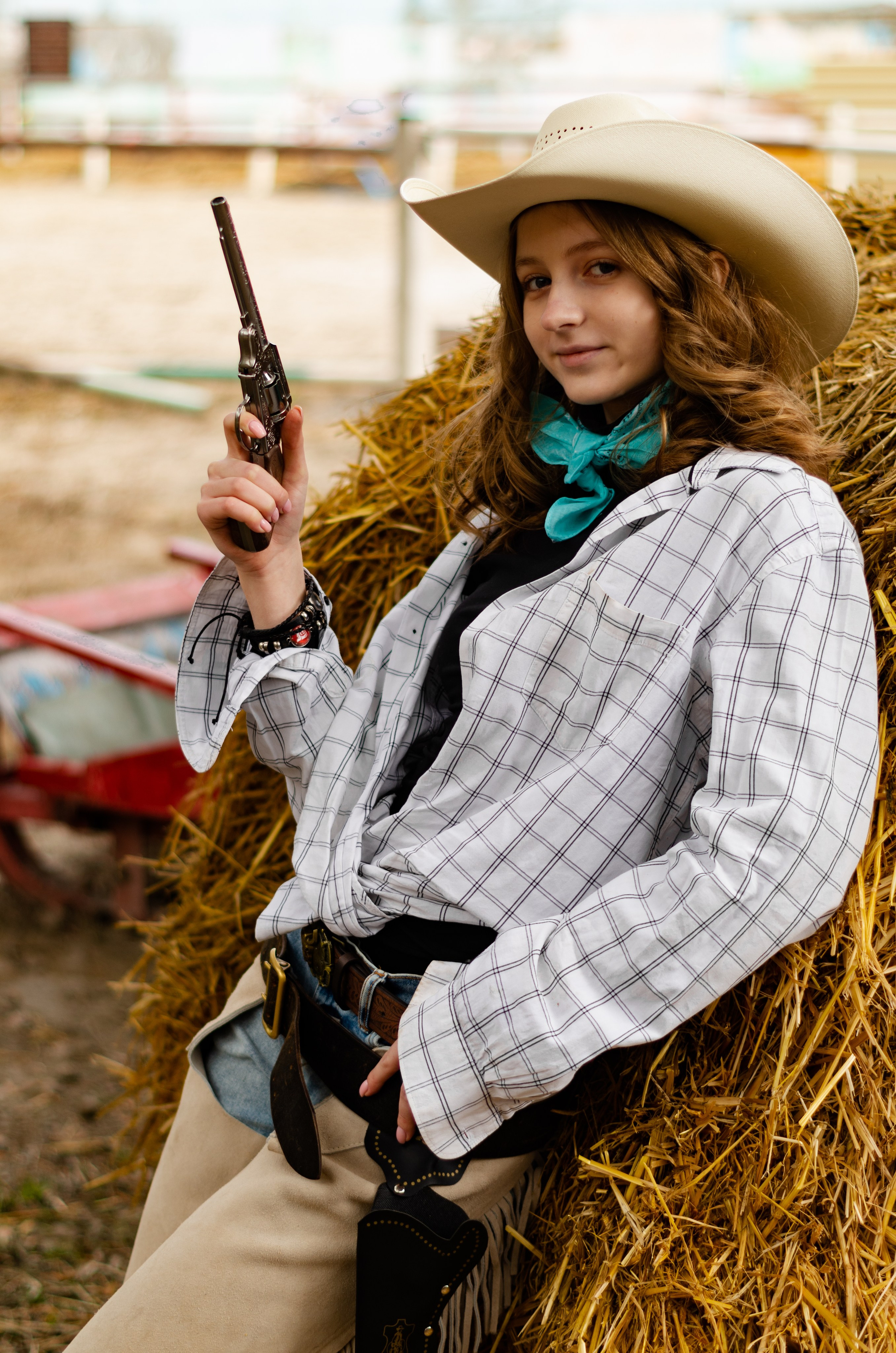 Ковбойская девчонка. Фотограф Марина Доглядная Челябинск фотосессии с лошадьми, мотоциклами
