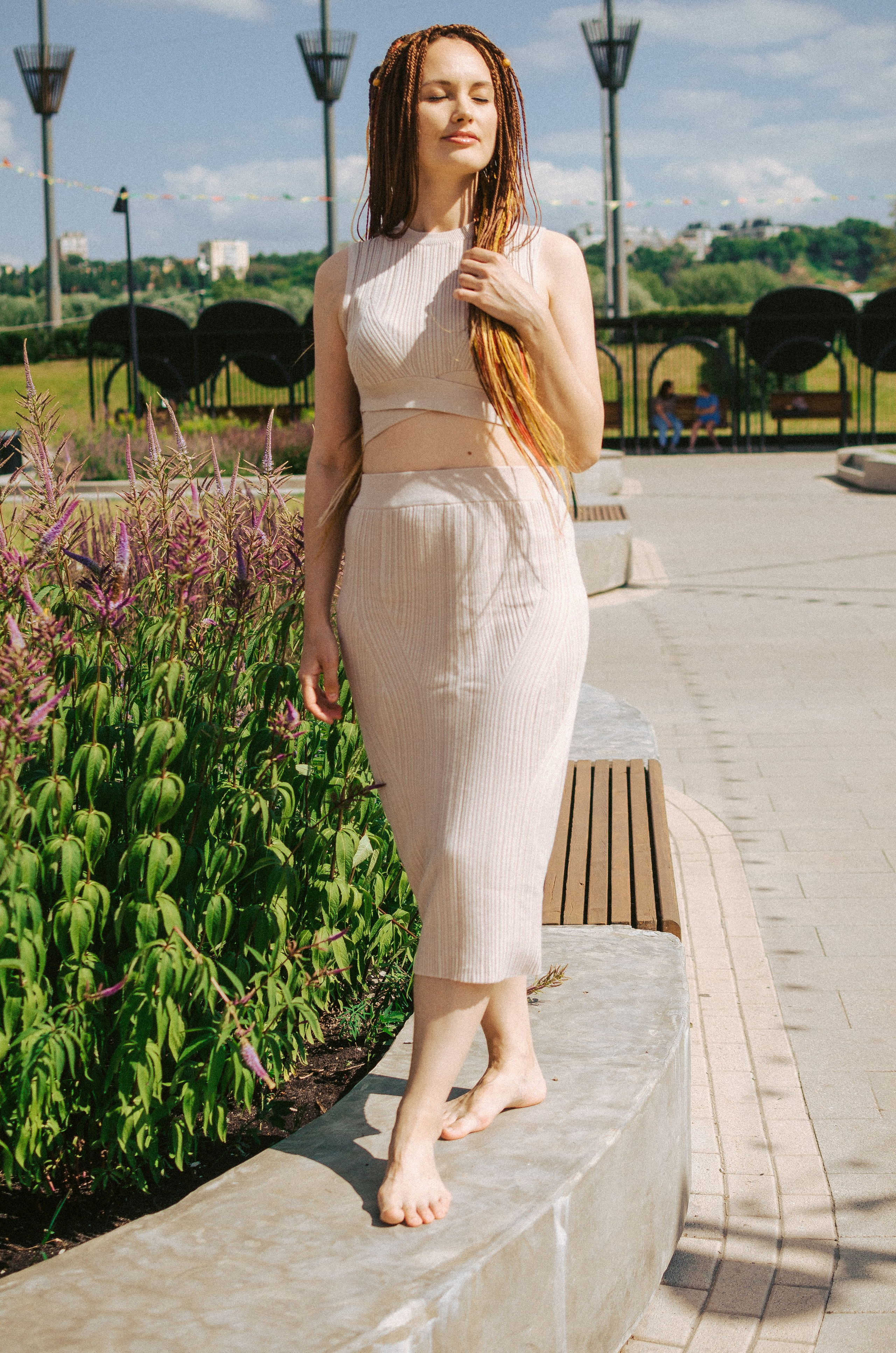 Оля. КВЭЛ — Кто Все Эти Люди