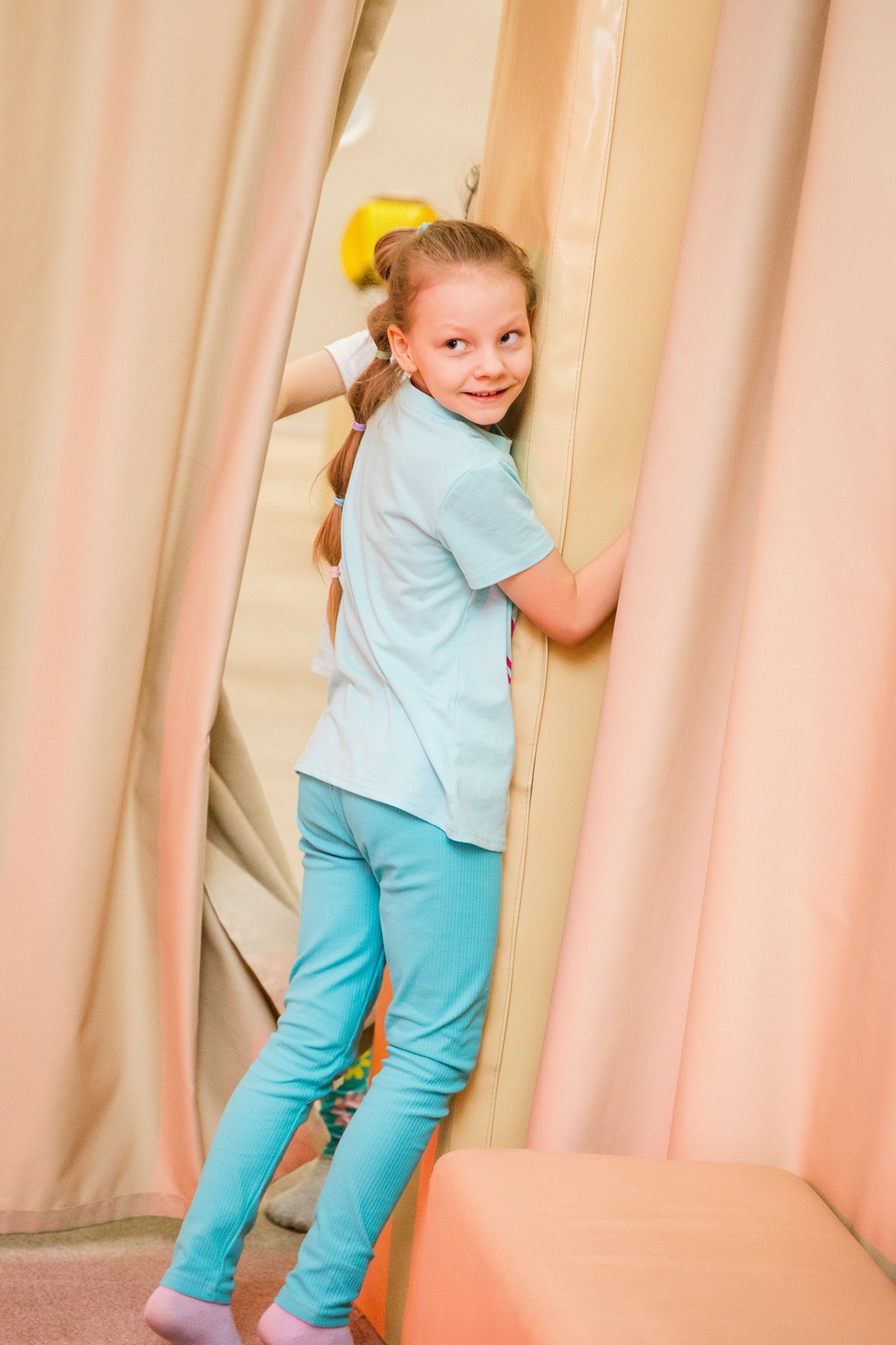 Юле 8 лет. Детский фотограф видеограф в Хабаровске Михаил Орлов