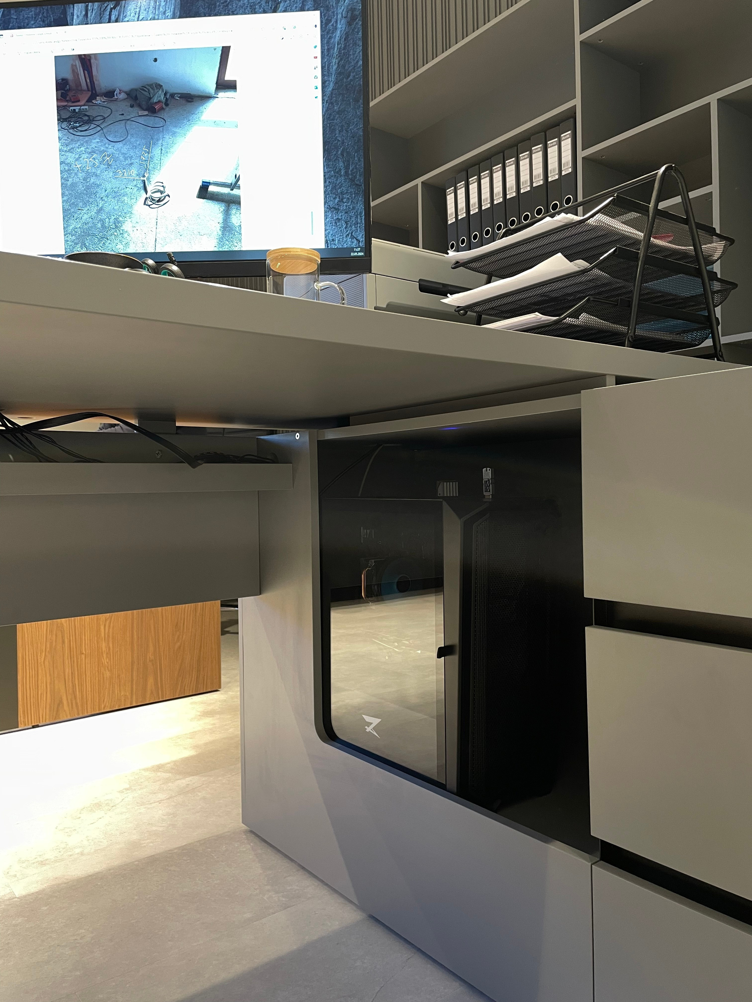 Офис производства FILLINI. Мебель на заказ