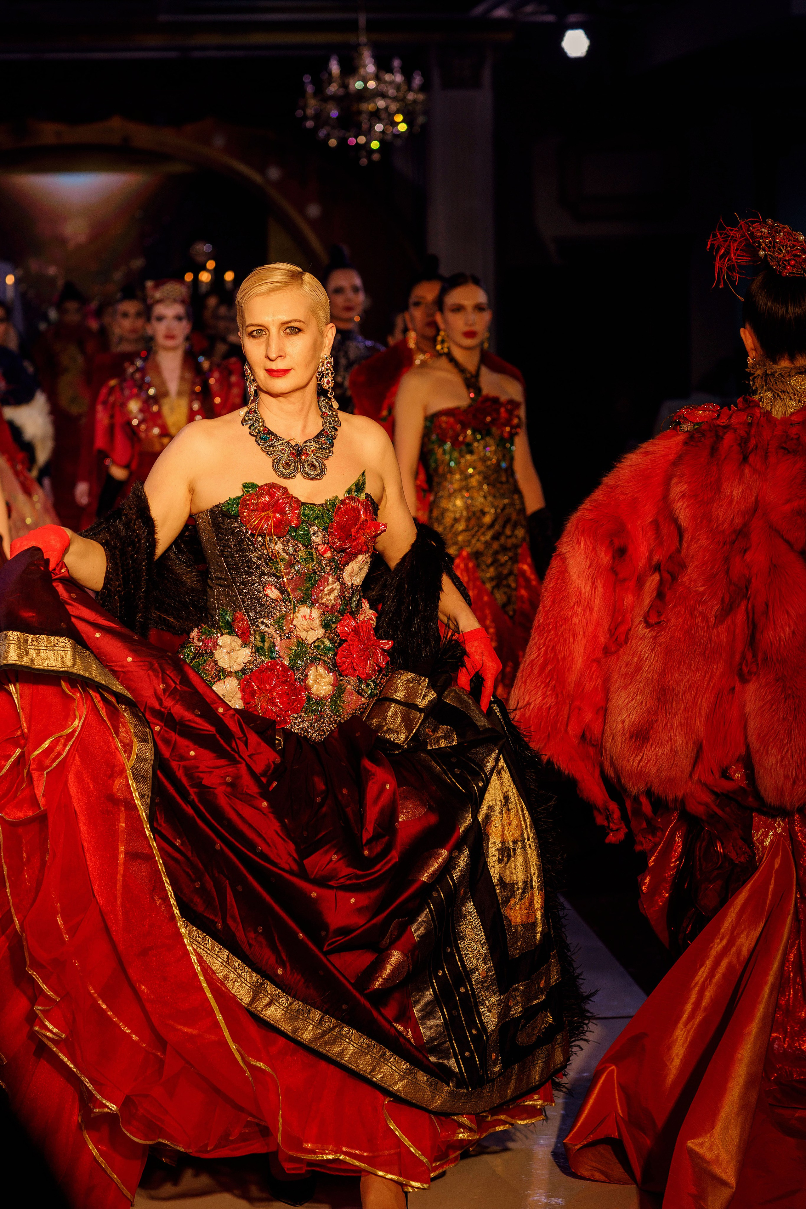 Показ коллекции Игоря Дадиани — 2023.04.01. Портретный и репортажный фотограф в Чебоксарах Андриян Чаркин