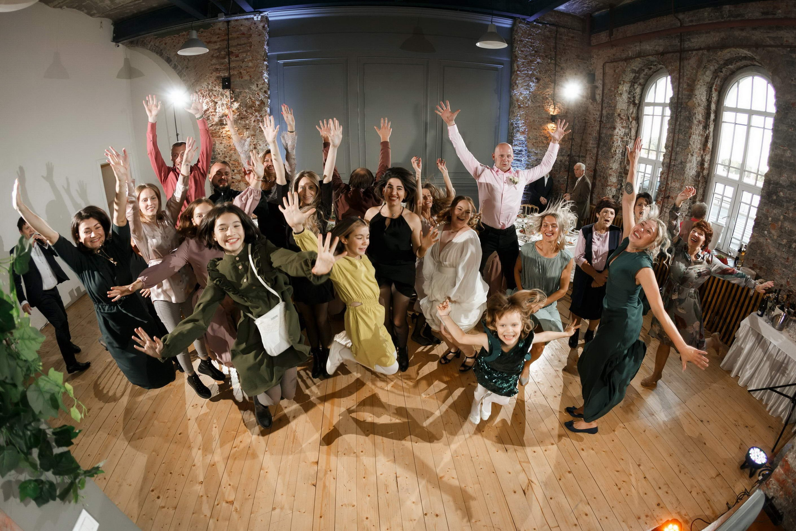 Свадебный банкет. Свадебный фотограф Игорь Брундасов 8PHOTO на свадьбу венчание загс СПб