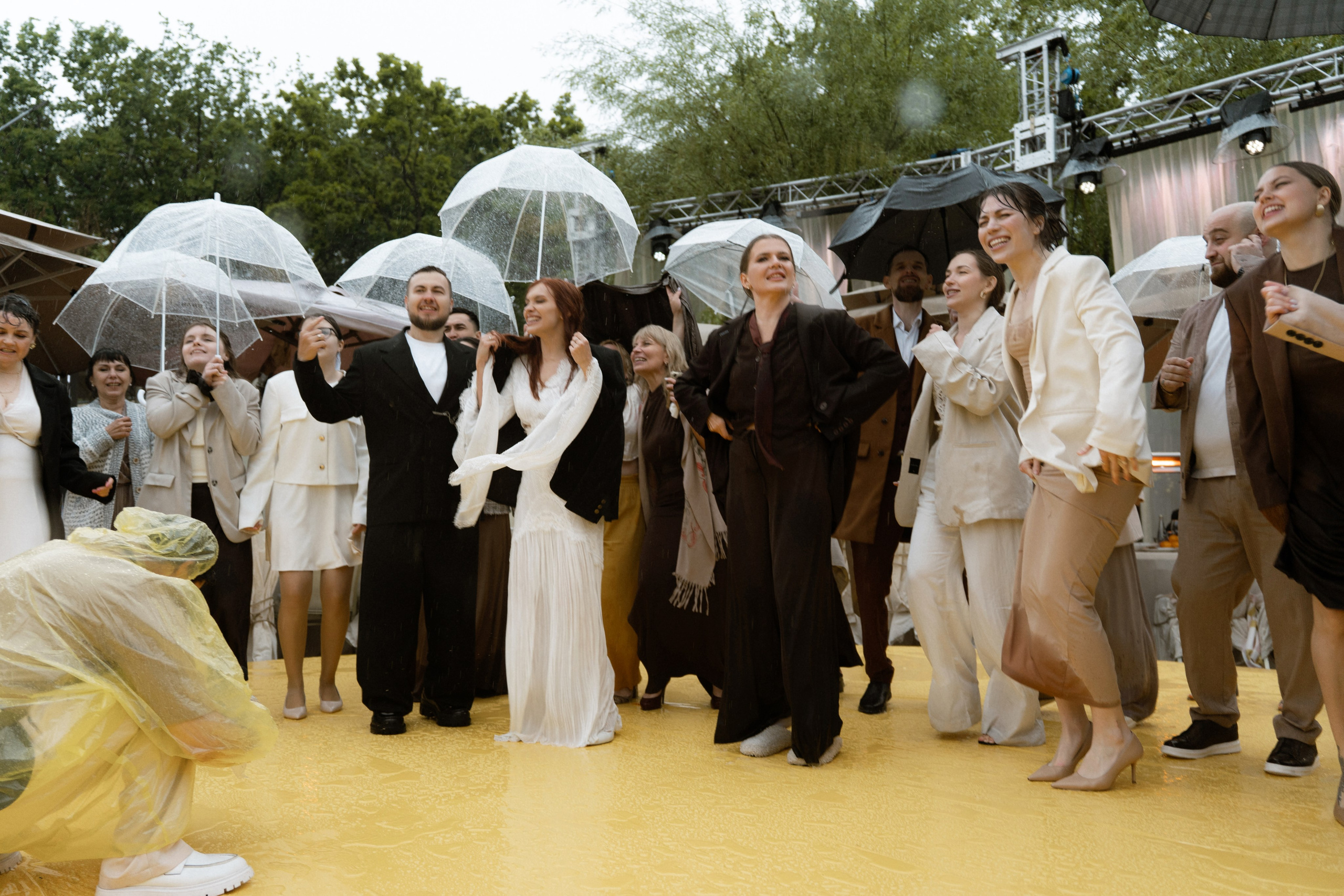Майский Дождь. Полный день (сокращено). Семейный и портретный фотограф в Саратове Сахарова Маша