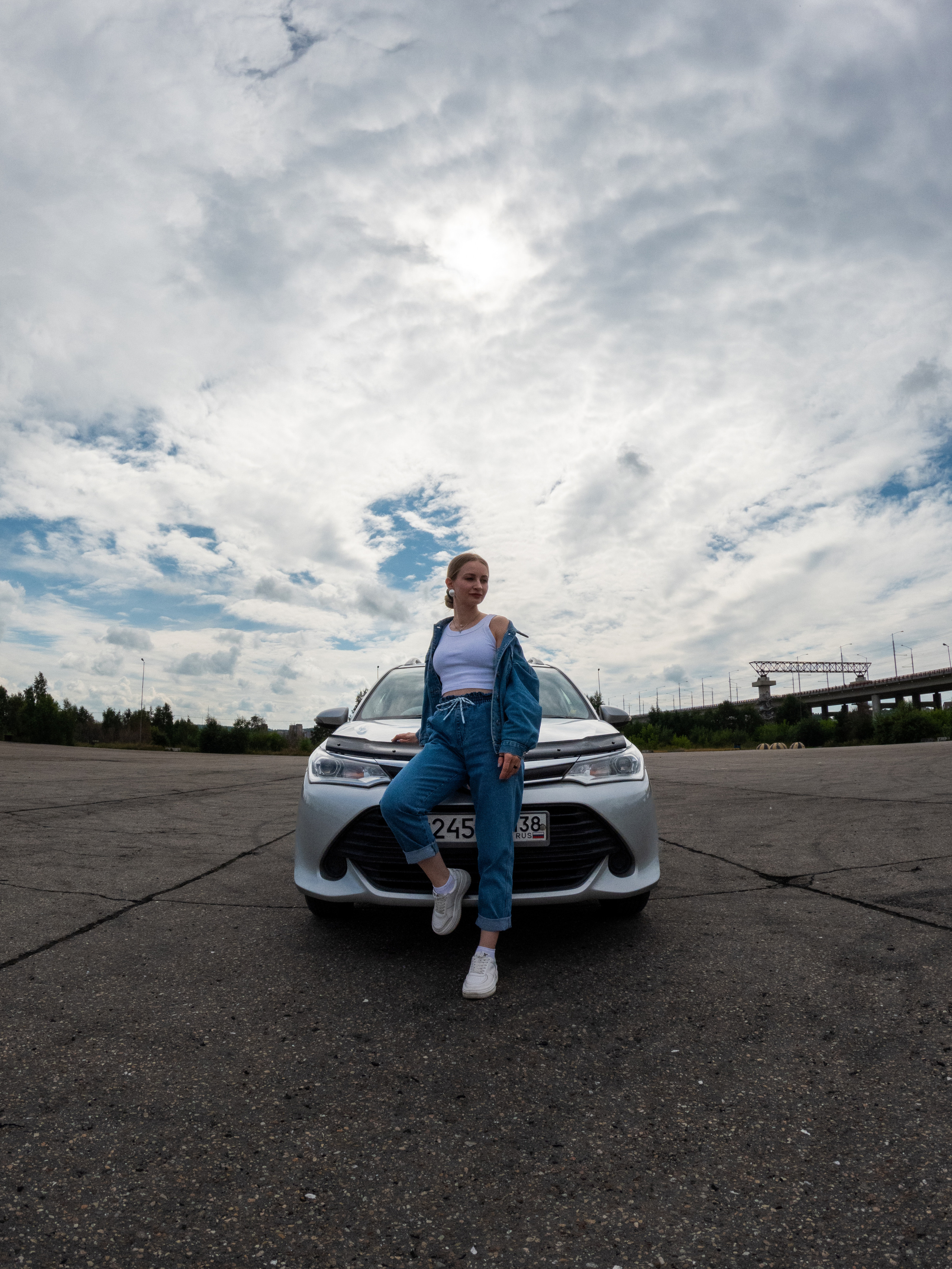 Toyota Corolla Fielder. Фотограф, видеограф и пилот дрона на Байкале