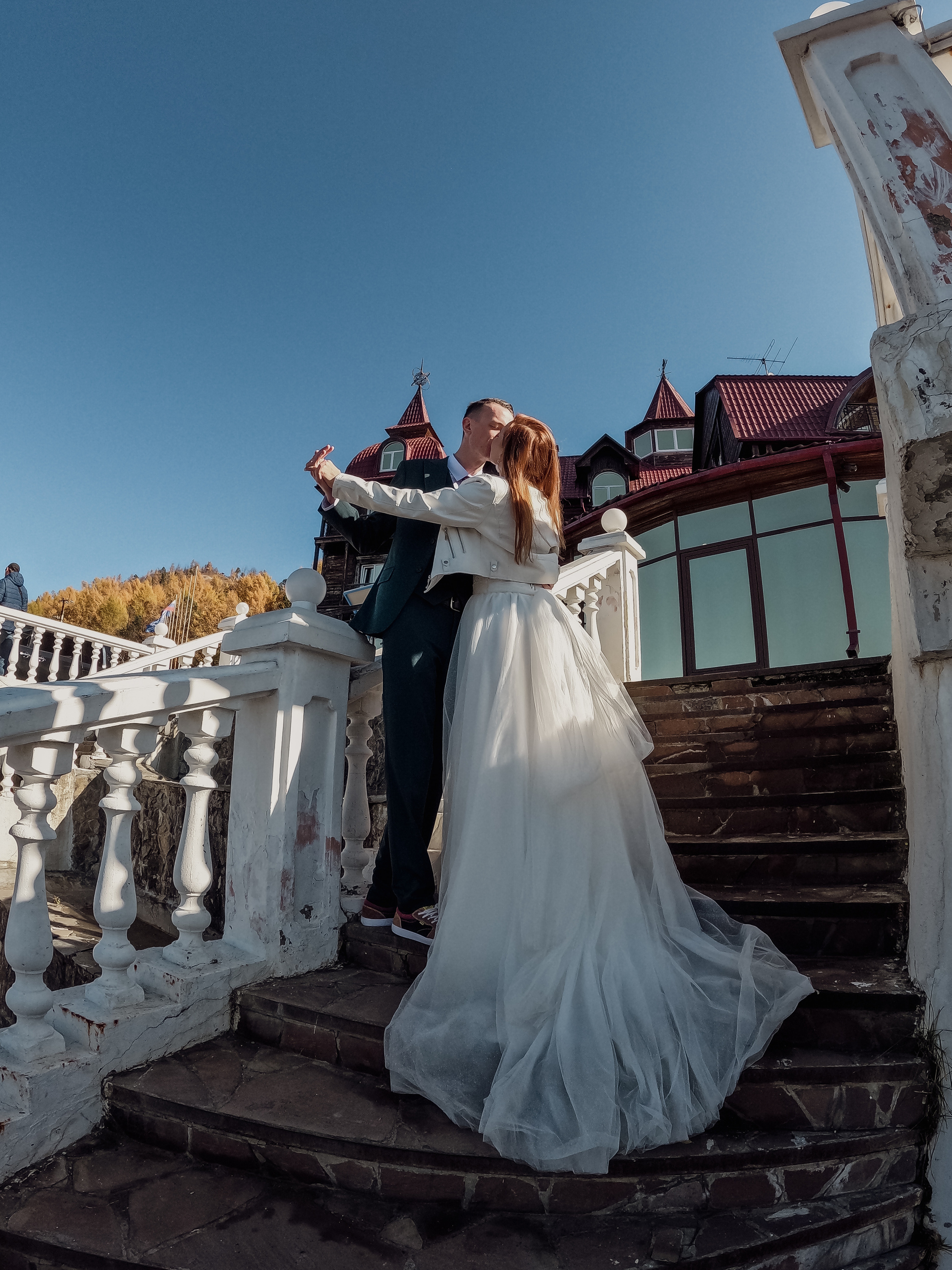 Артур и Анна 23'. Фотограф, видеограф и пилот дрона на Байкале