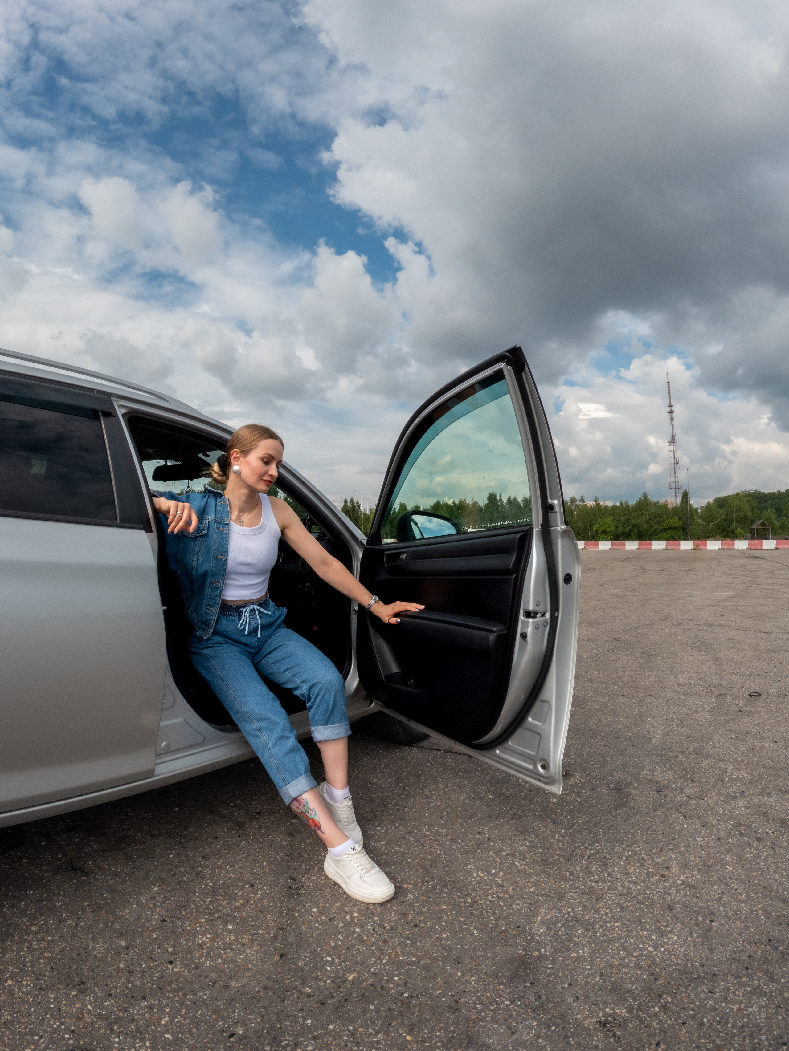 Toyota Corolla Fielder. Фотограф, видеограф и пилот дрона на Байкале
