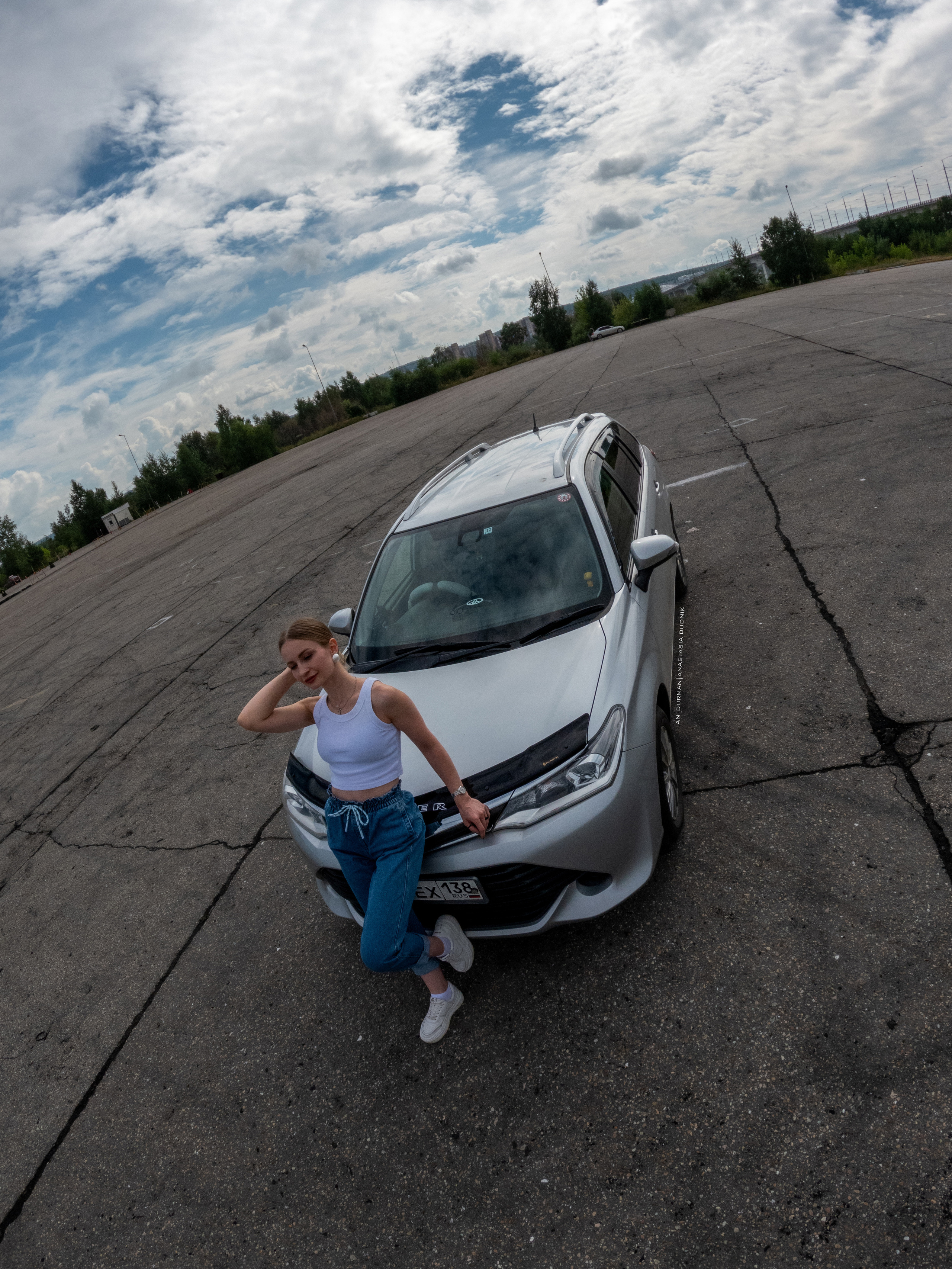 Toyota Corolla Fielder. Фотограф, видеограф и пилот дрона на Байкале