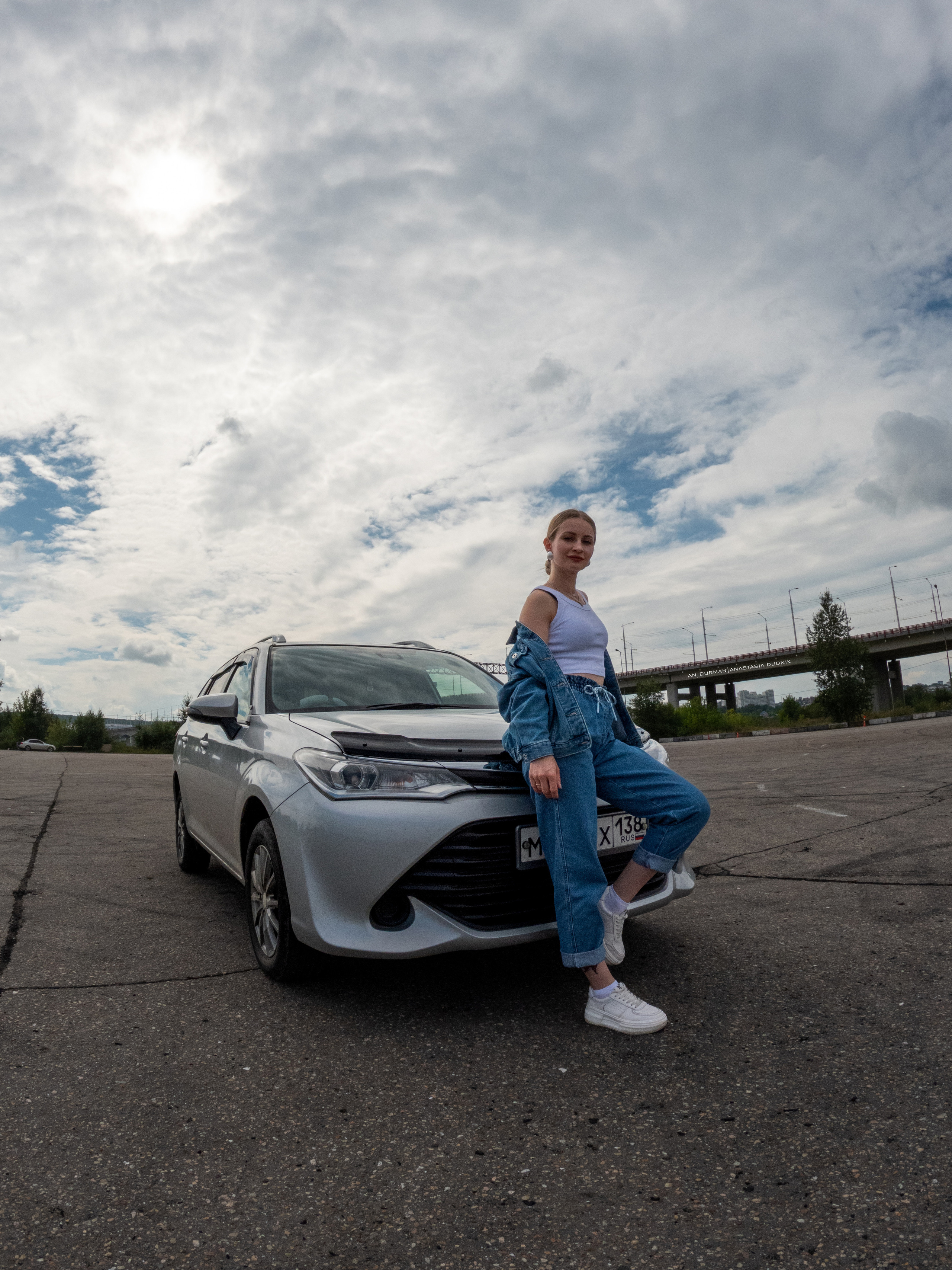 Toyota Corolla Fielder. Фотограф, видеограф и пилот дрона на Байкале
