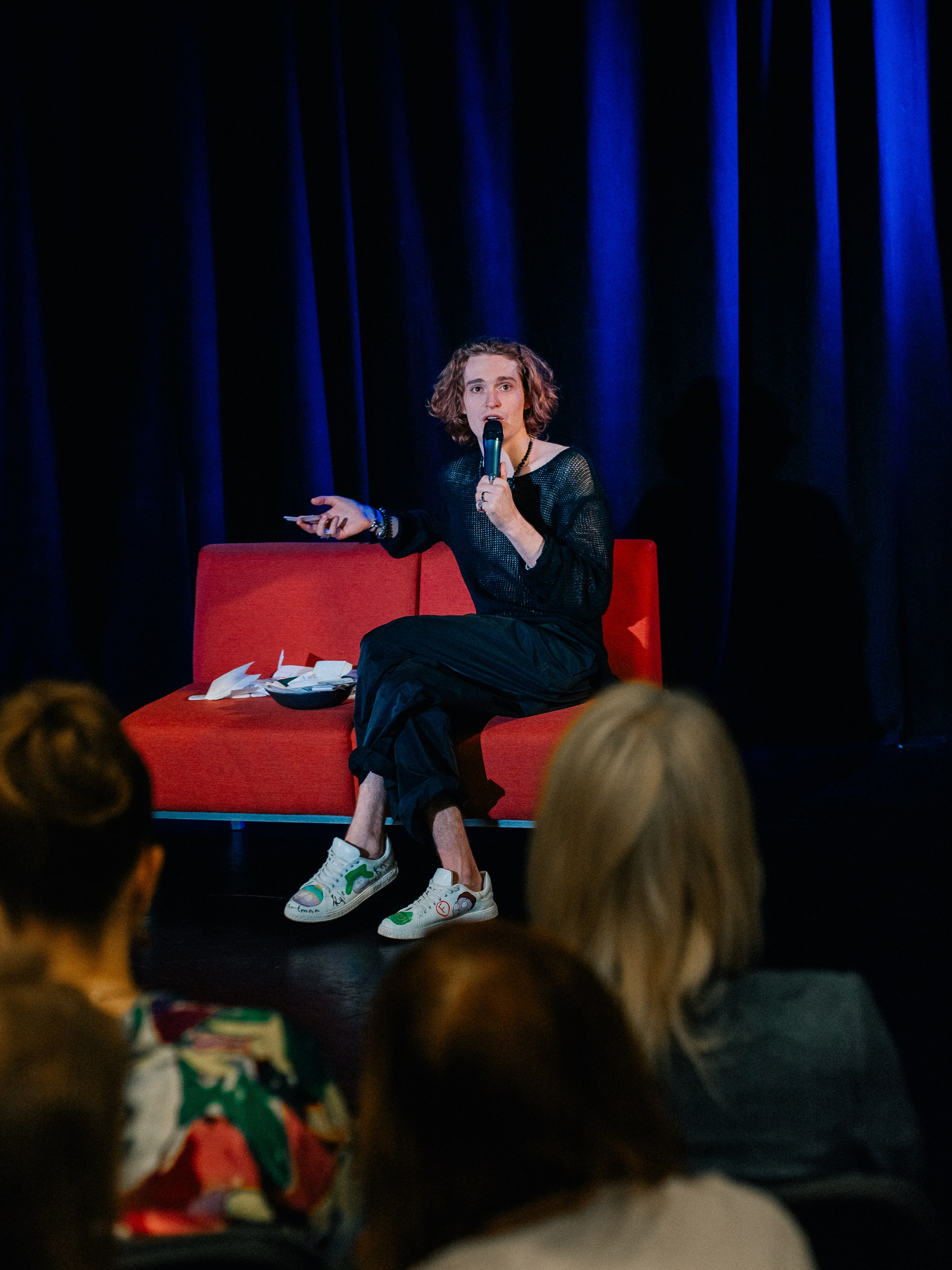 Квартирник «За пределами сюжета». Концертный фотограф Аля Рашпиль