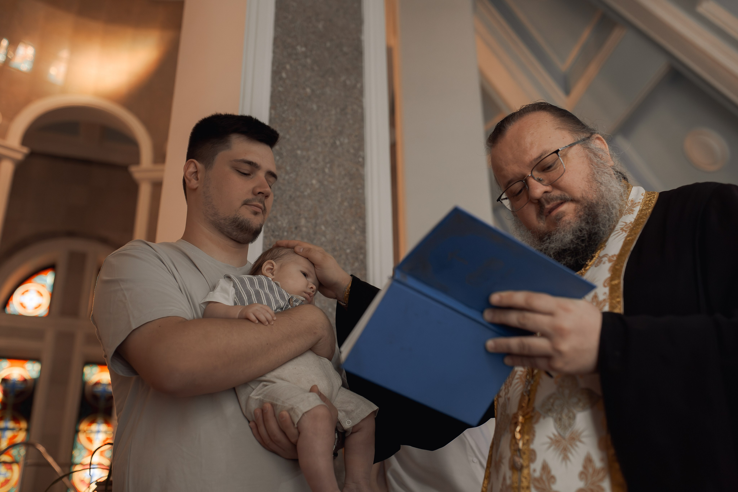 Крещение Дамиана. Фотограф на Крещение и Венчание в Ташкенте