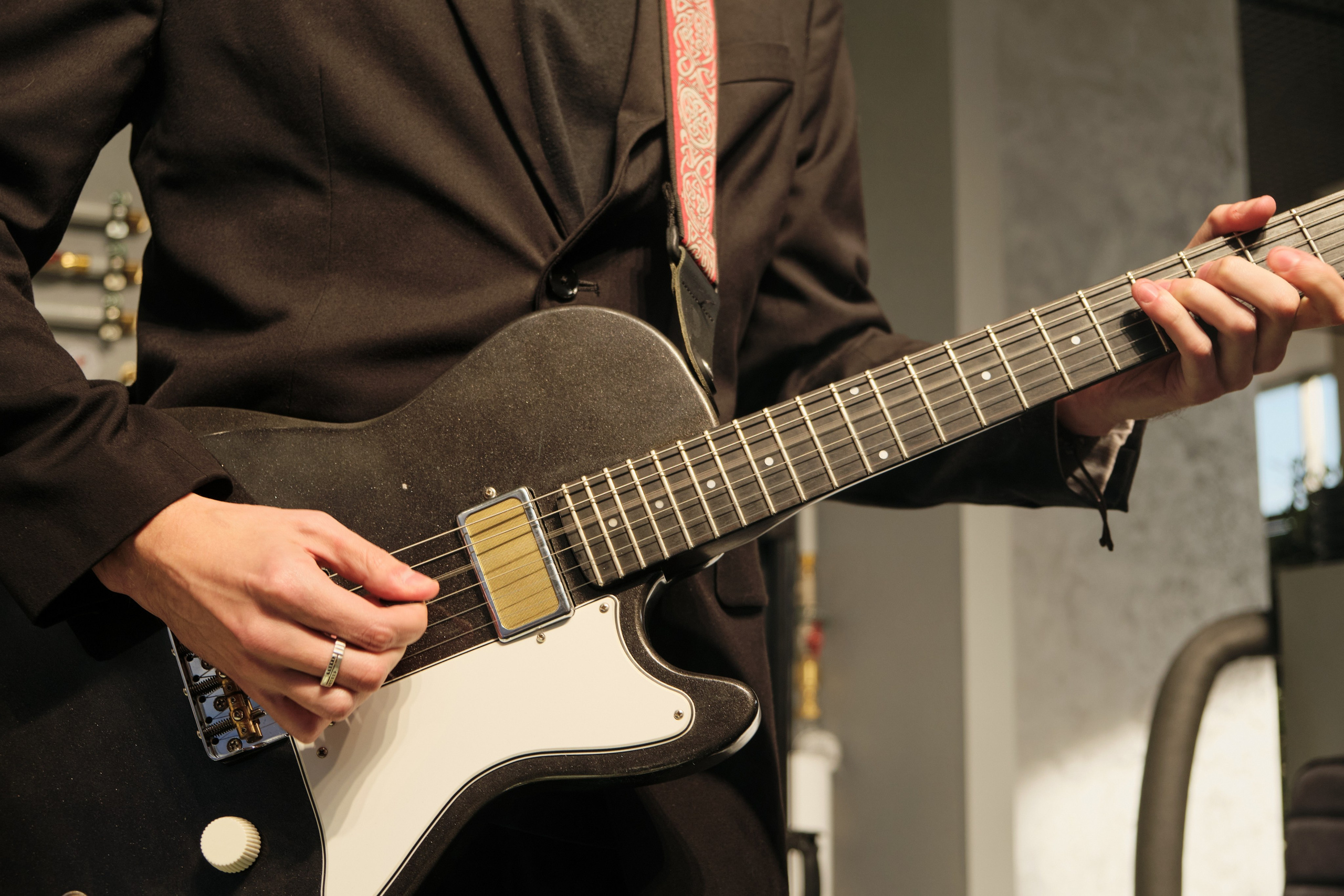 Открытие салона 100 градусов. Антон Ив