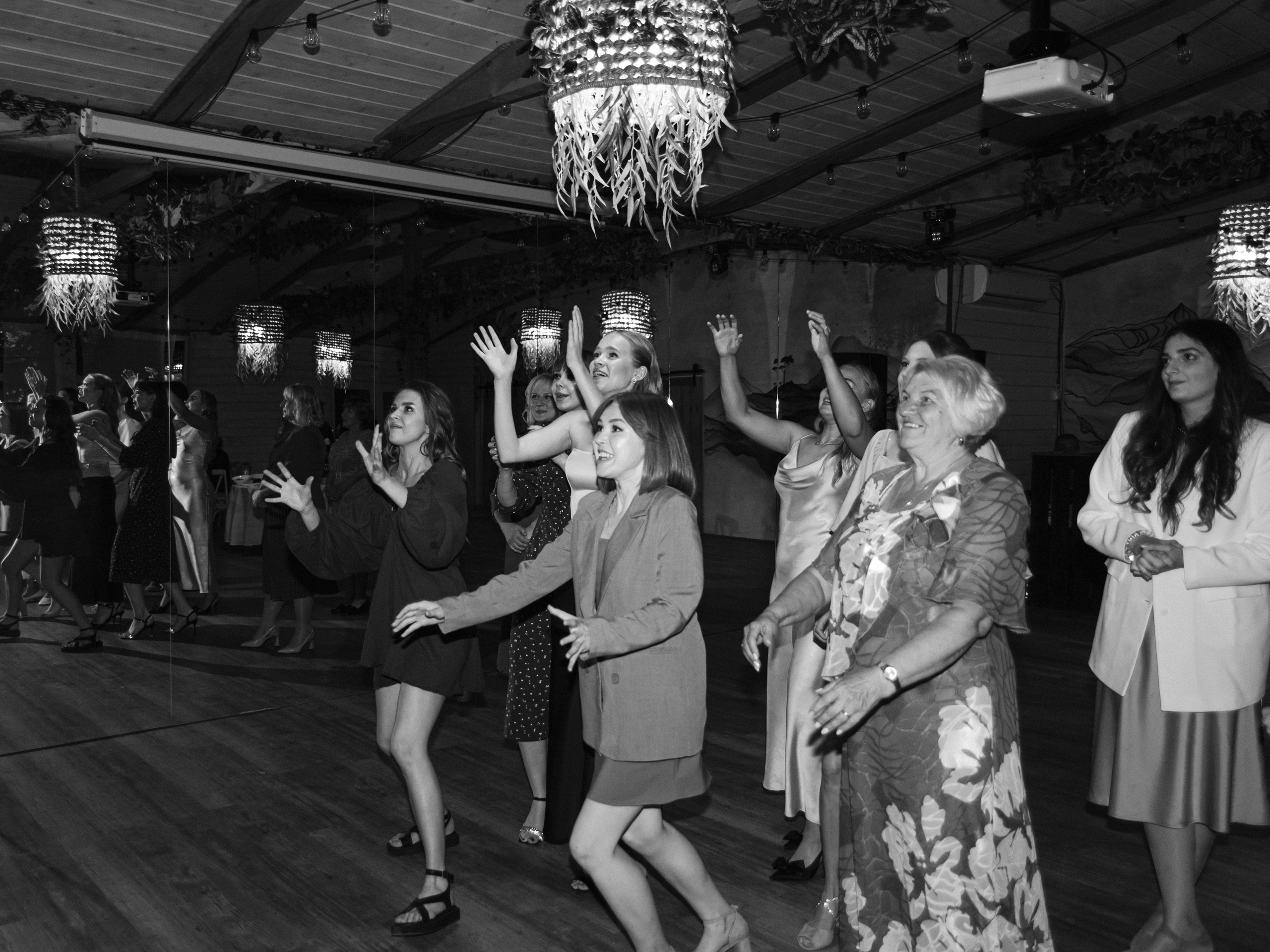 Выездная регистрация в Любогорье. Фотограф СПБ Засорина Юлия