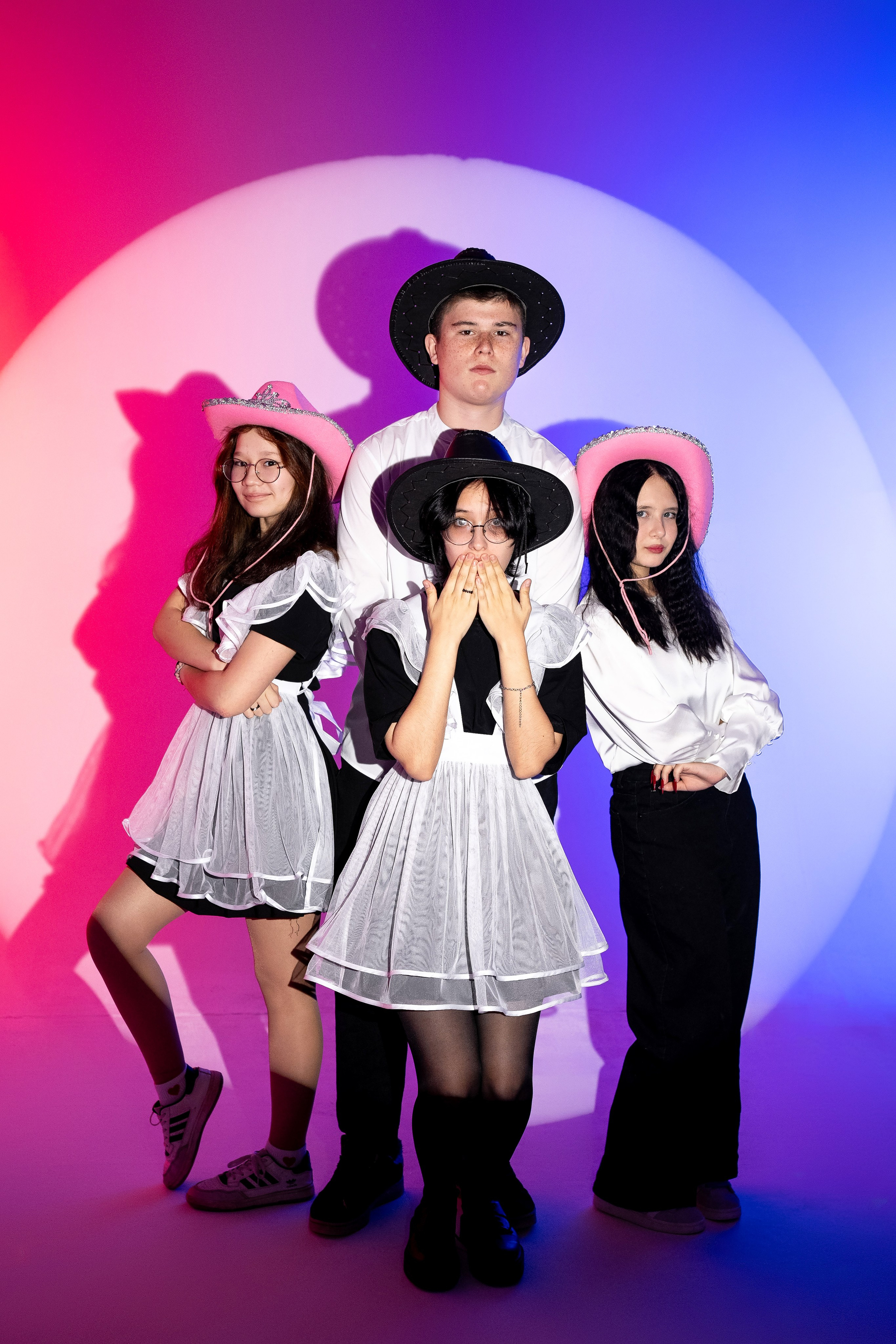 9 — 11 классы. Фотографы в г. Астрахань Сергей и Елена Бовтуновы