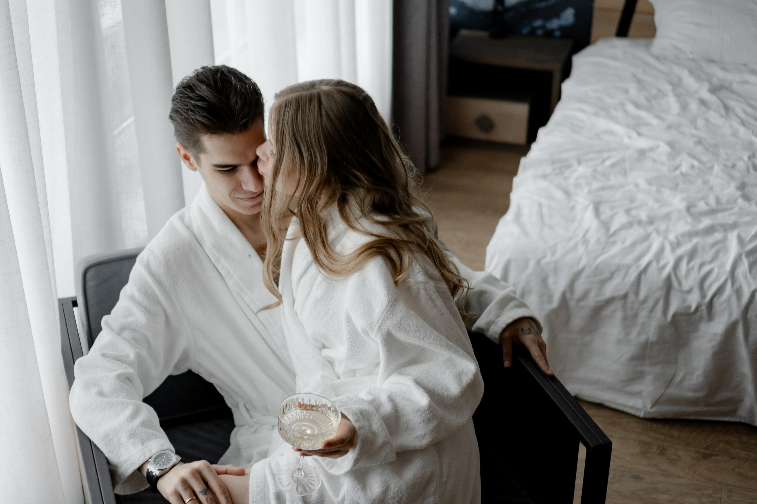 УТРО ЖЕНИХА И НЕВЕСТЫ (СНЯТО В СИБИРЕ В НИЖНЕВАРТОВСКЕ). Профессиональный фотограф, Санкт-Петербург — Виктория Богомолова