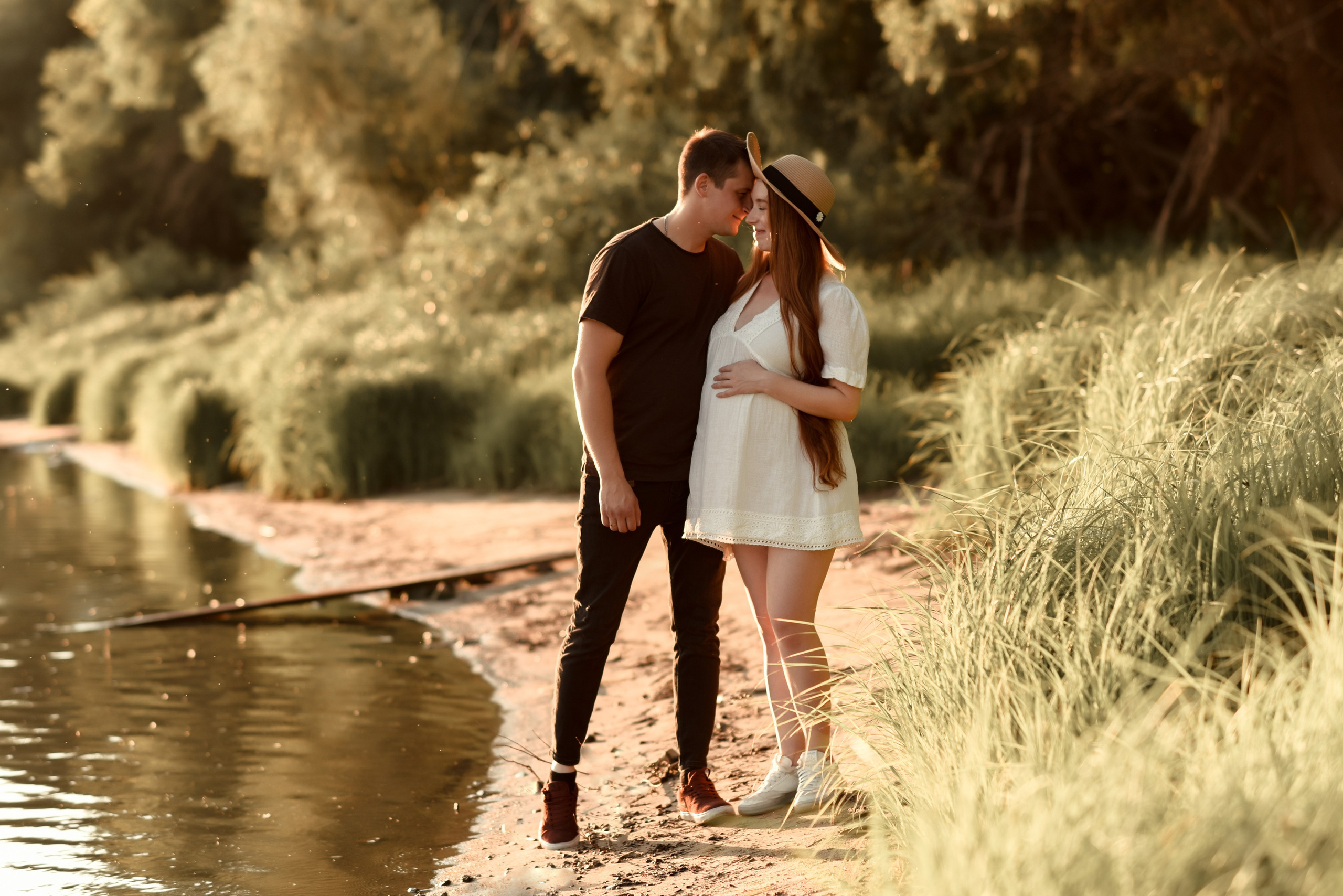 Фотосессия беременности на природе. Свадебный, семейный, детский, контент фотограф в Омске Максим Ильин